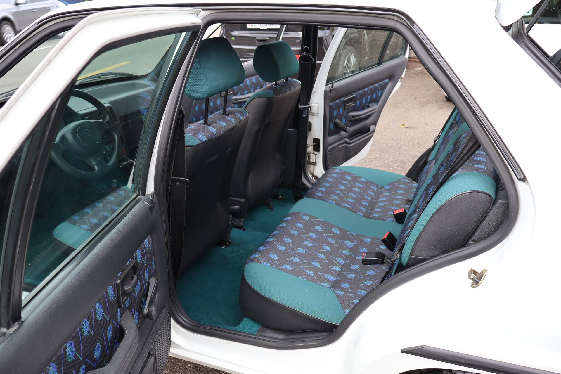 PEUGEOT 106 1.6 Automatic-image-14