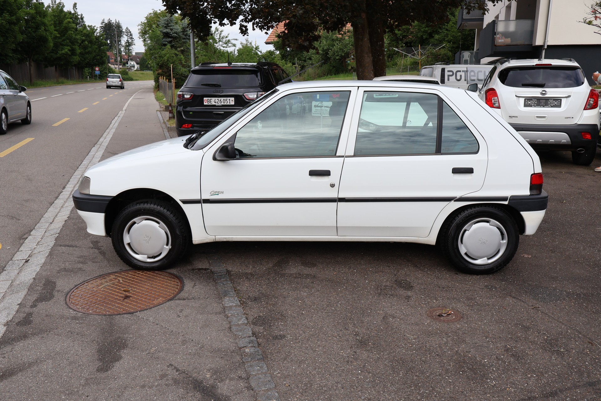 PEUGEOT 106 1.6 Automatic-image-5