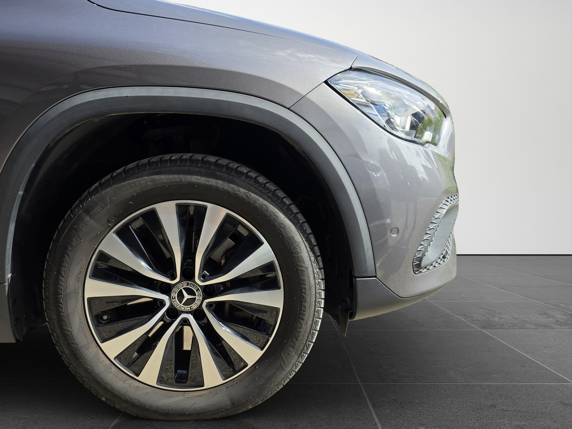 MERCEDES-BENZ GLA 250e Style 8G-DCT-image-10