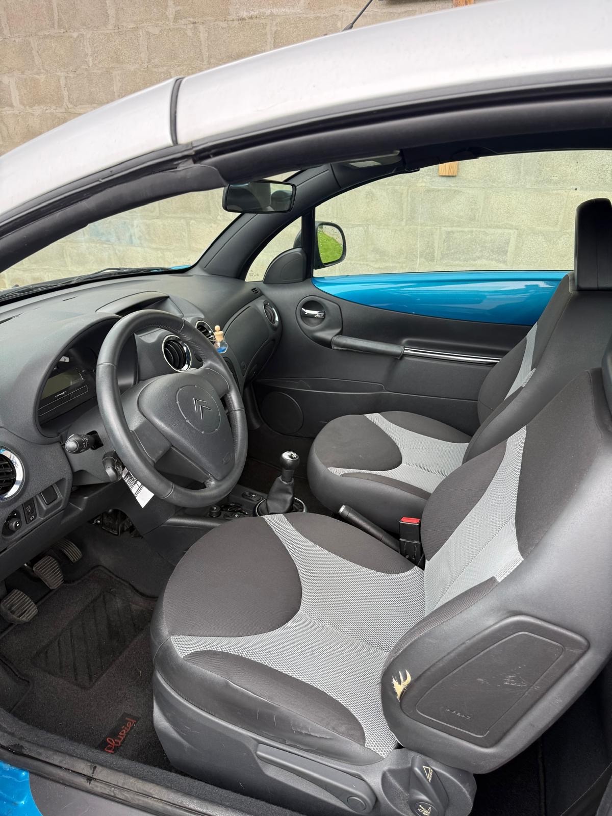 CITROEN C3 Pluriel 1.4i-image-7