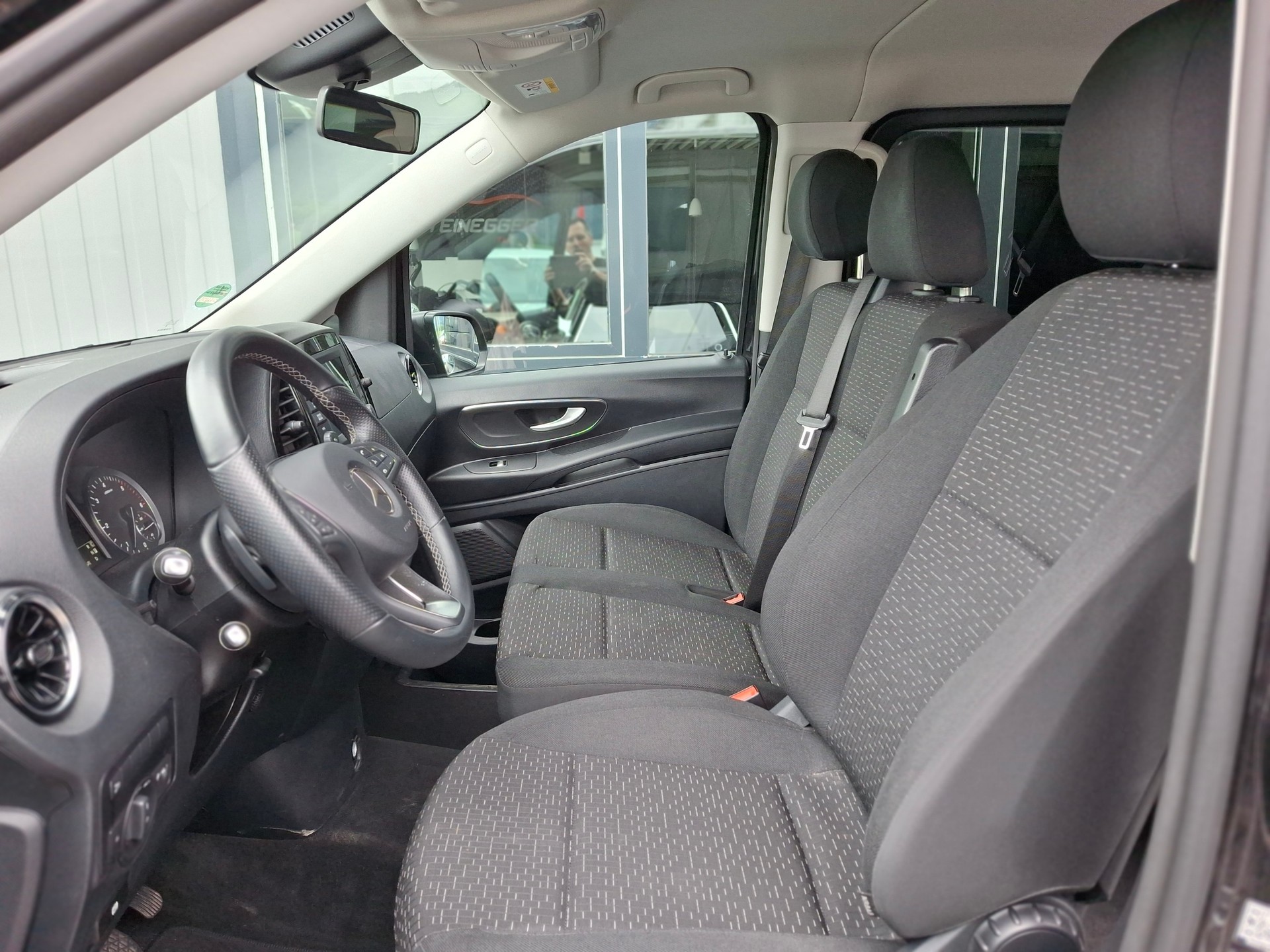 MERCEDES-BENZ Vito 116 CDI Select Tourer 4Matic 9G-Tronic-image-6