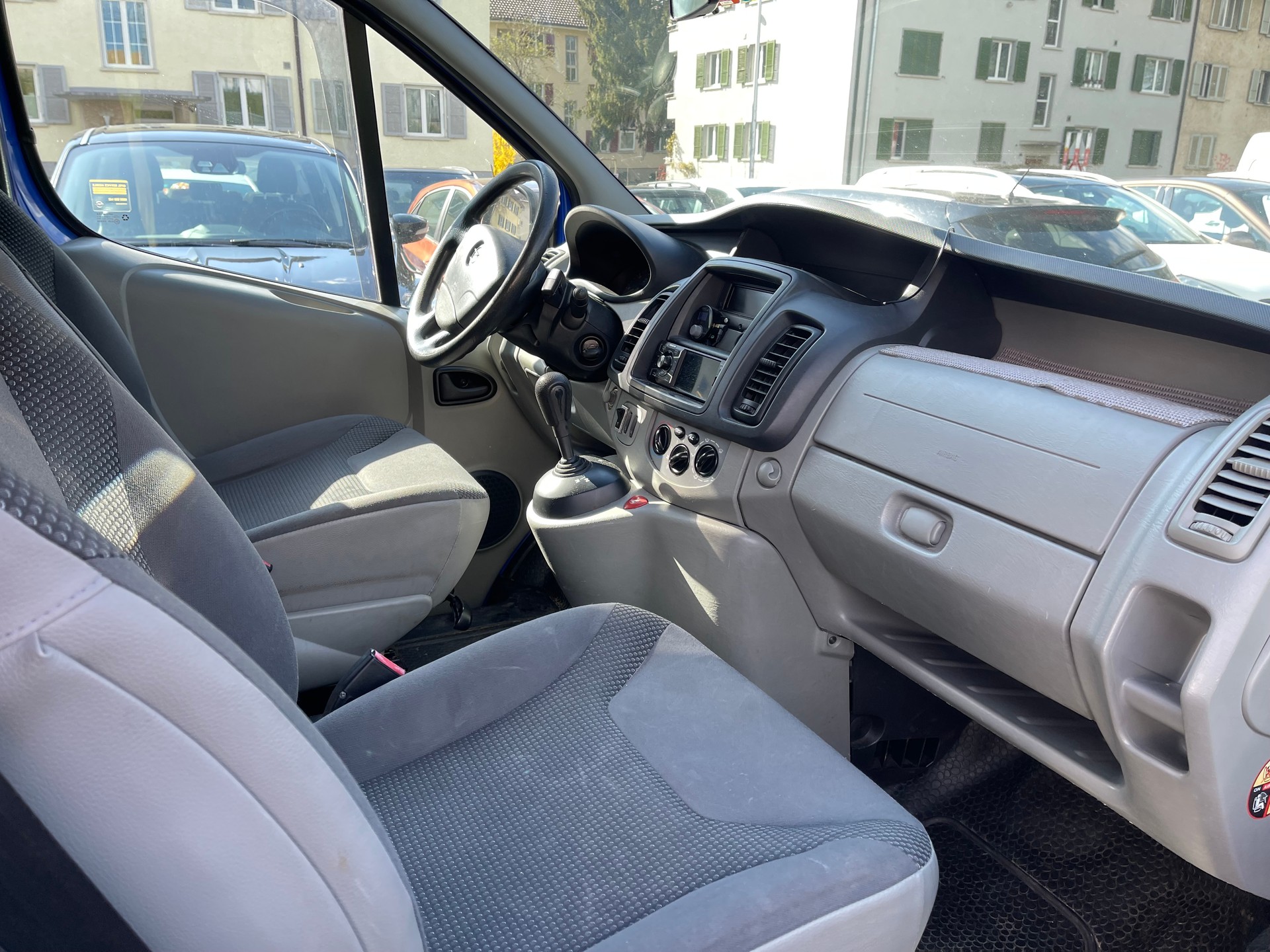 OPEL Vivaro 2.0 CDTI ecoFLEX 2.9t L1H1 Easytronic-image-6