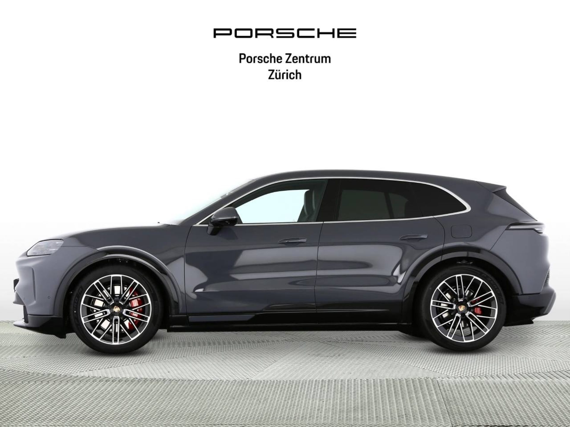PORSCHE Cayenne S Electric-image-1