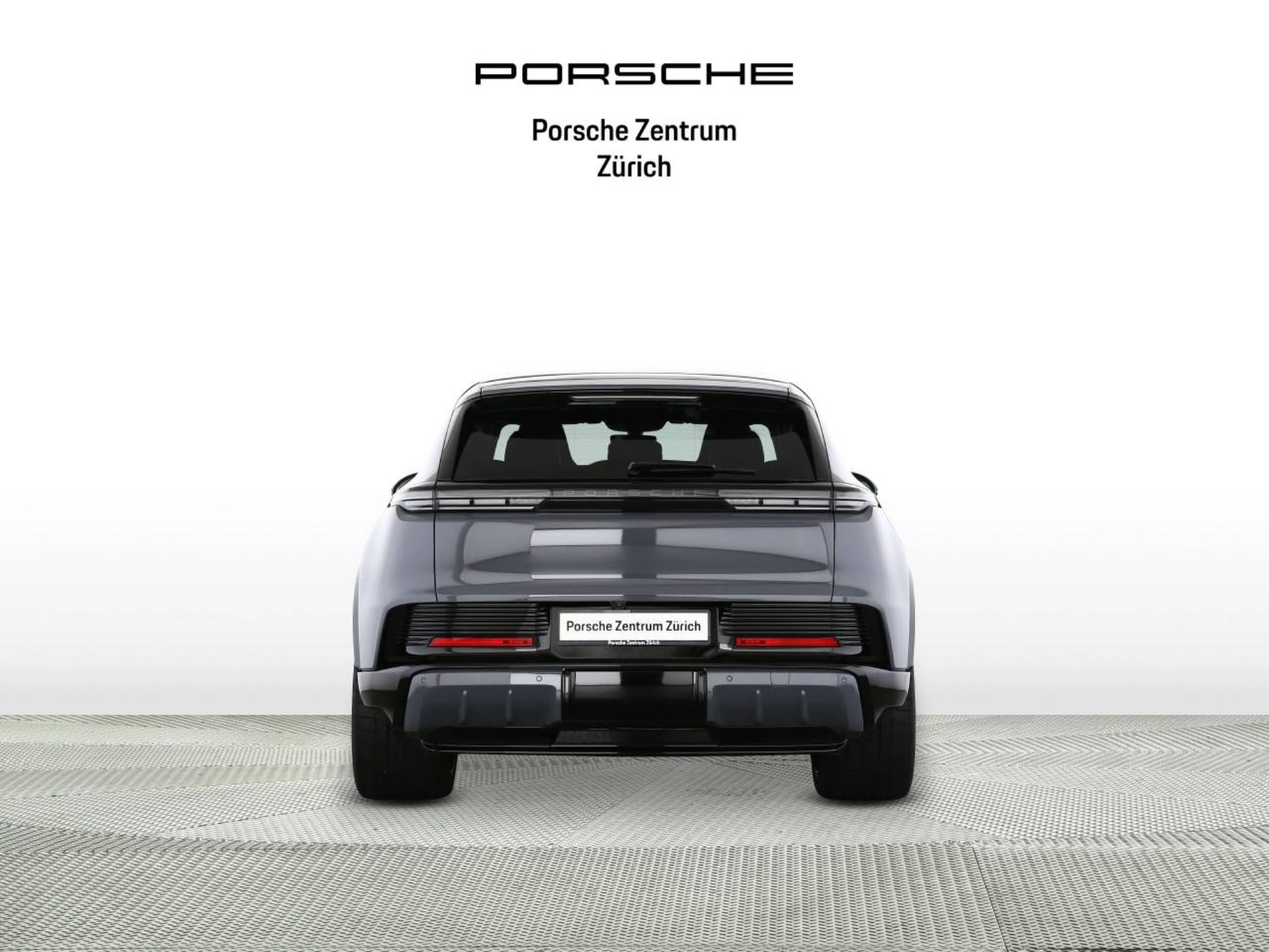 PORSCHE Cayenne S Electric-image-7