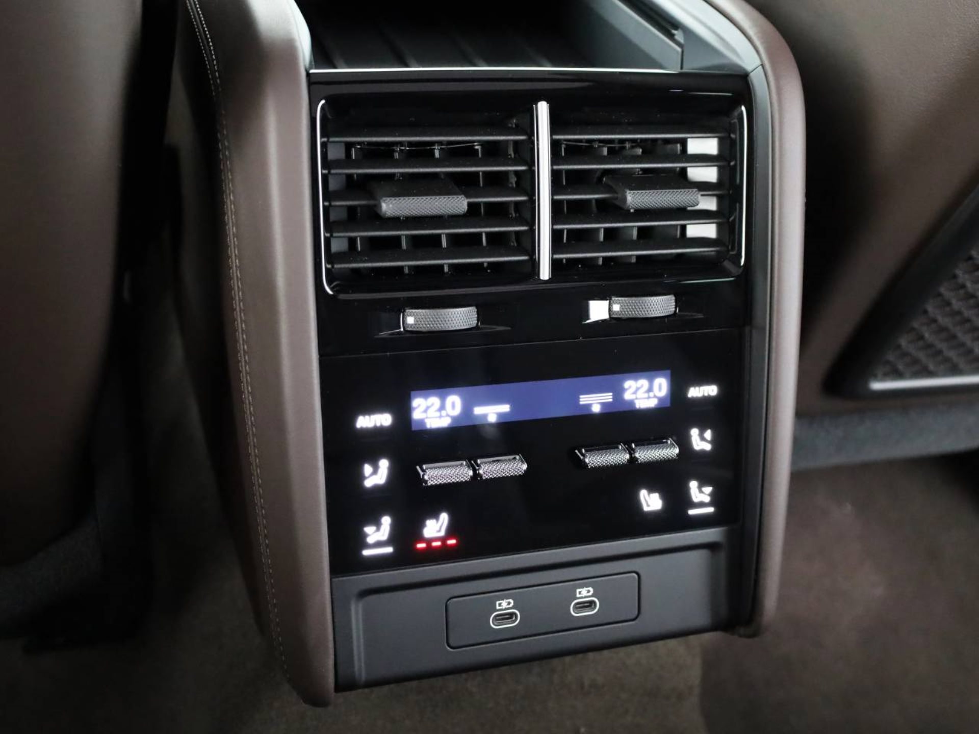 PORSCHE Cayenne S Electric-image-18