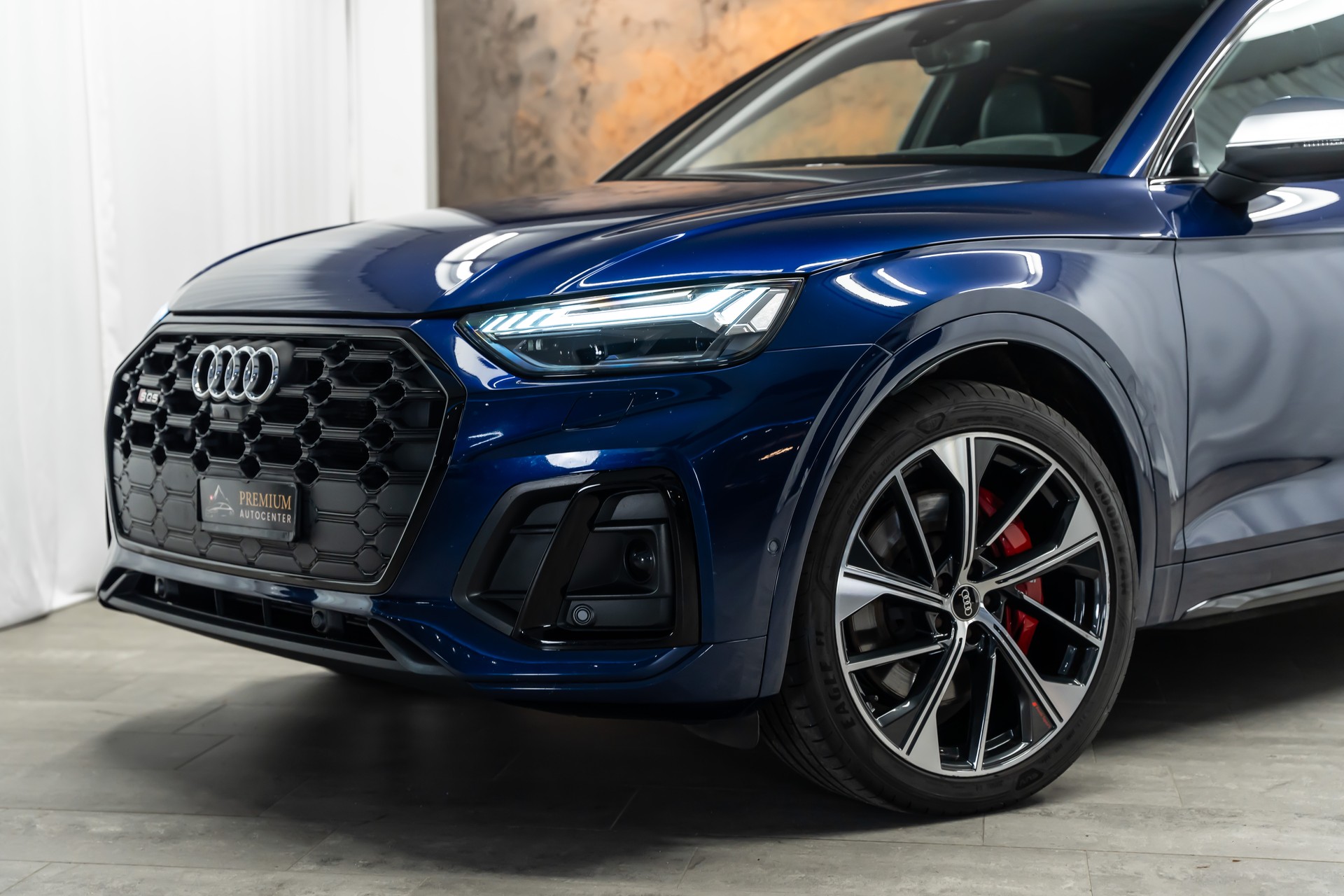 AUDI SQ5 TDI quattro tiptronic *Panorama*Fahrassist*B&O*AHK*-image-1