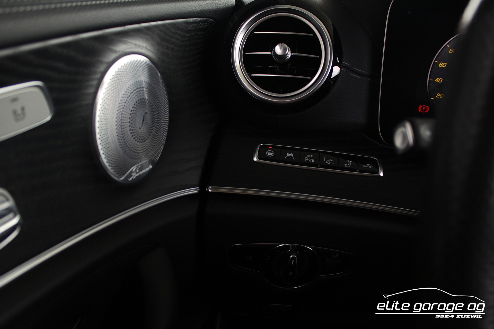 MERCEDES-BENZ E 53 AMG 4Matic 9G-Tronic-image-15