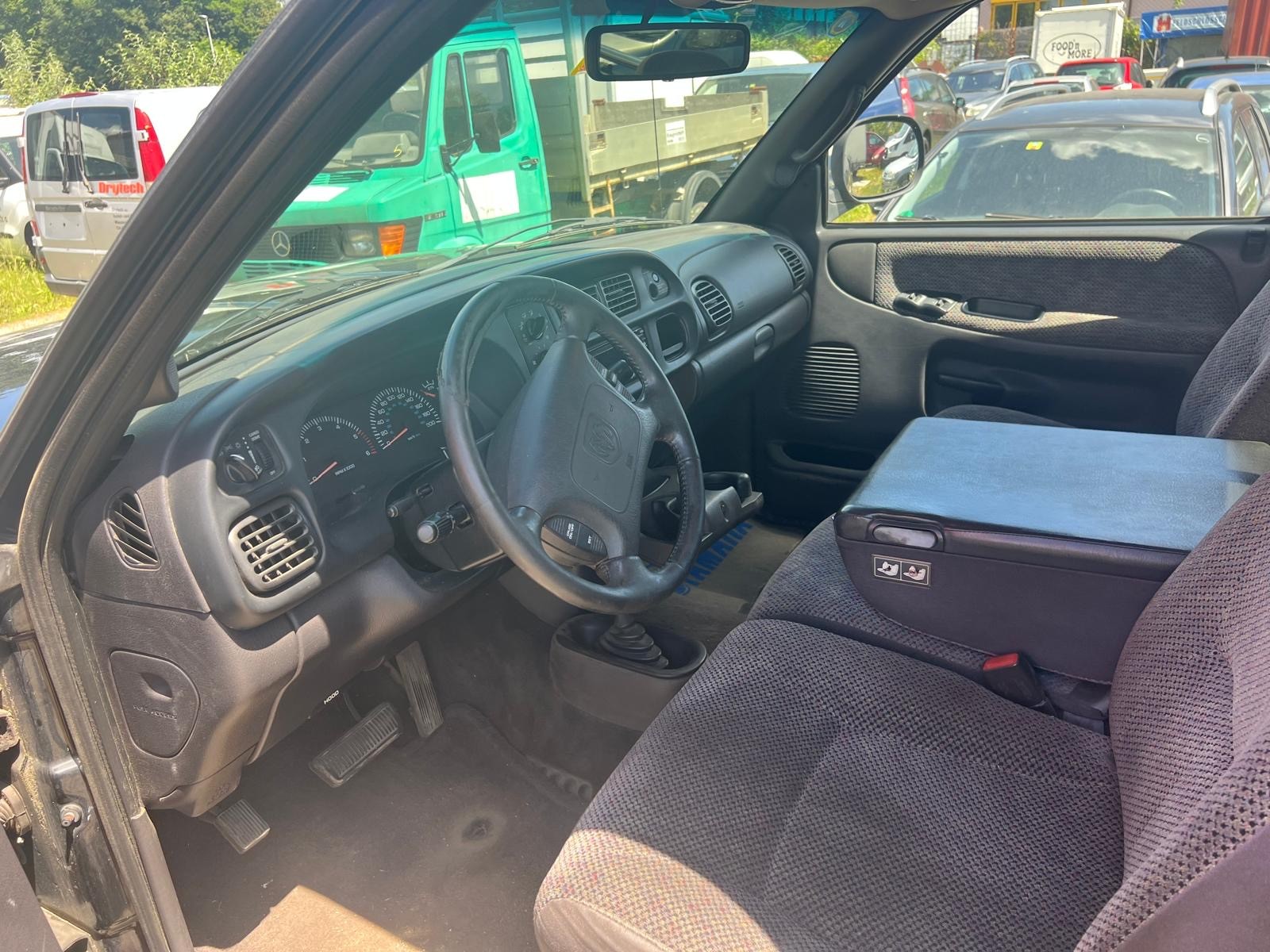 DODGE RAM 1500-image-9