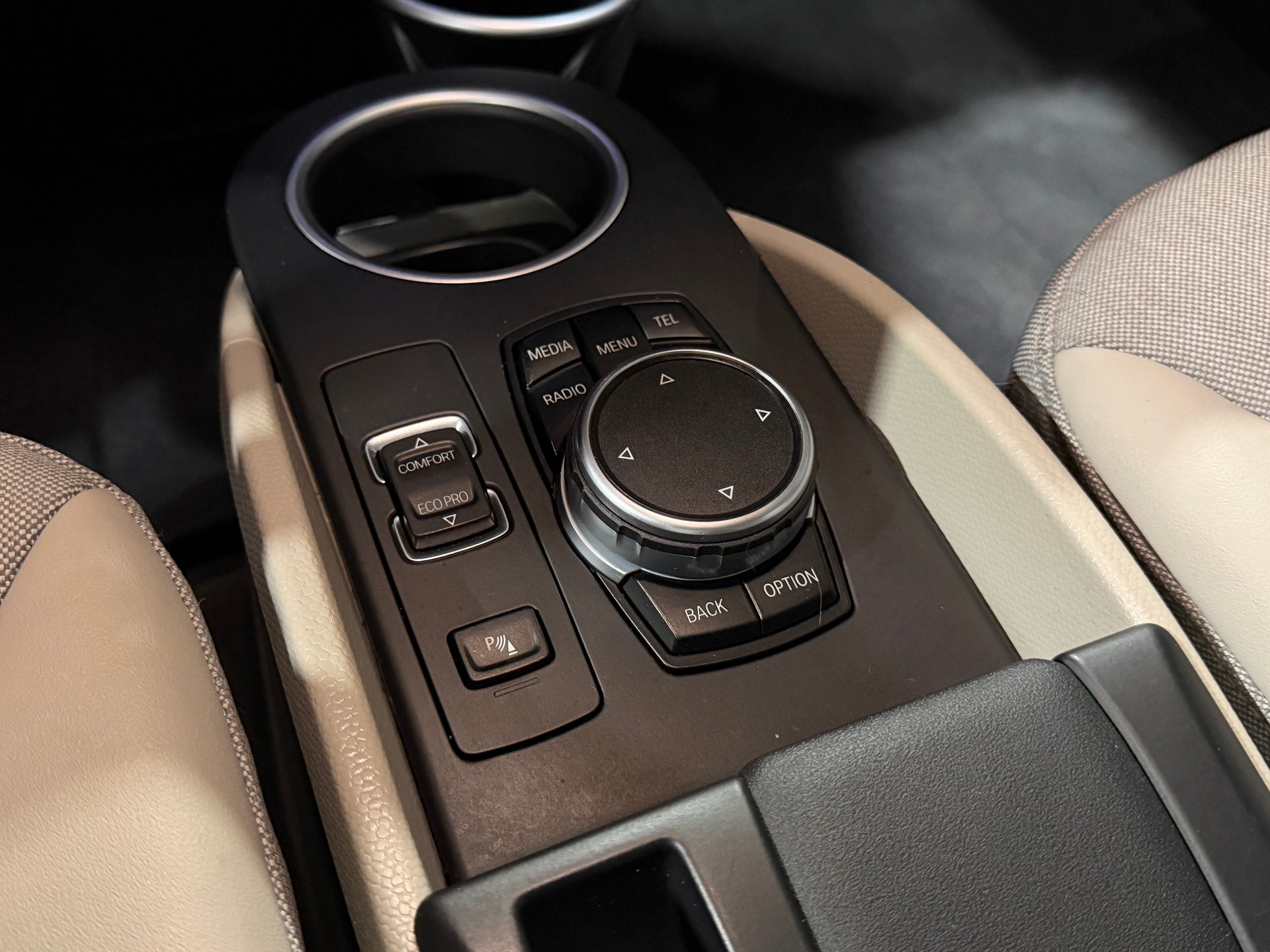 BMW i3 (60Ah)-image-18
