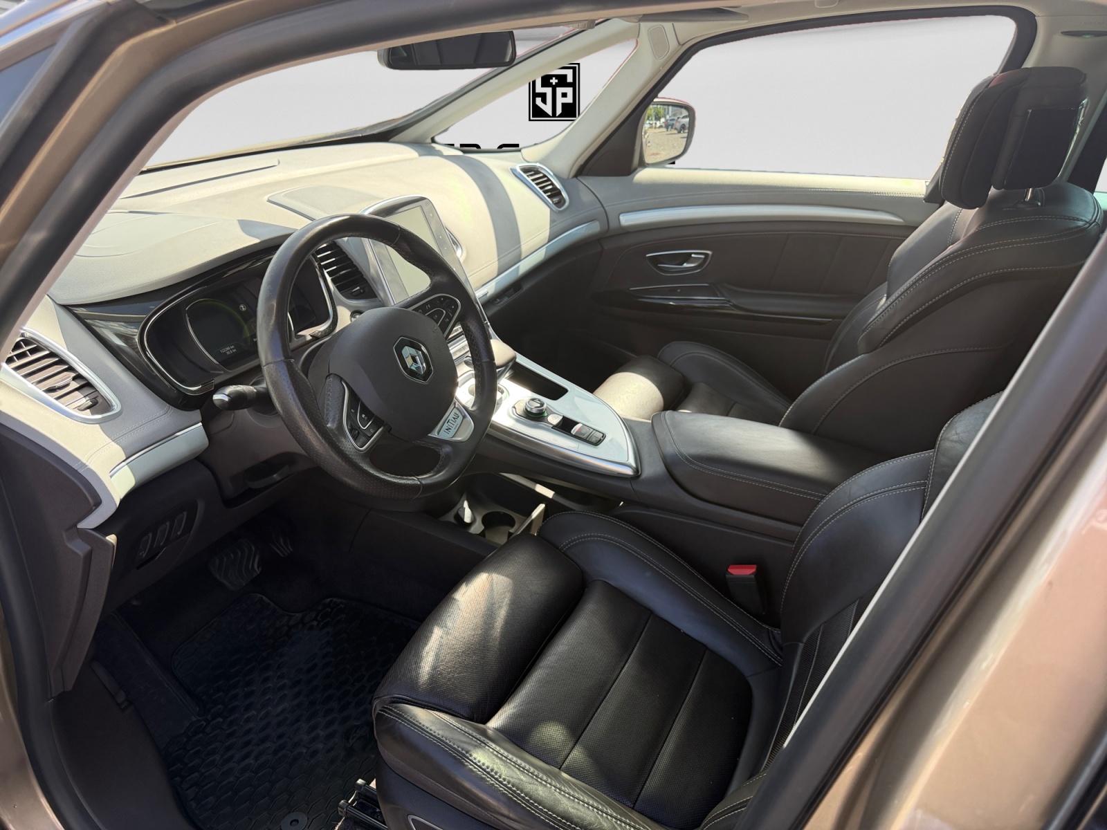 RENAULT Espace 1.6 TCe Initiale EDC-image-9