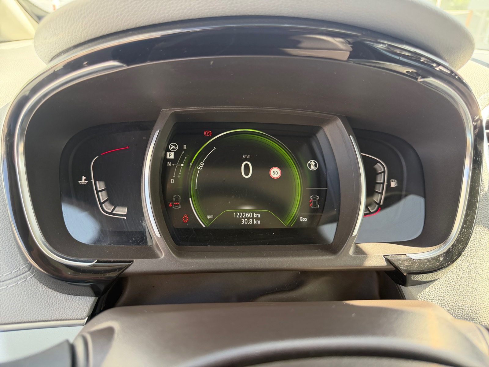 RENAULT Espace 1.6 TCe Initiale EDC-image-13