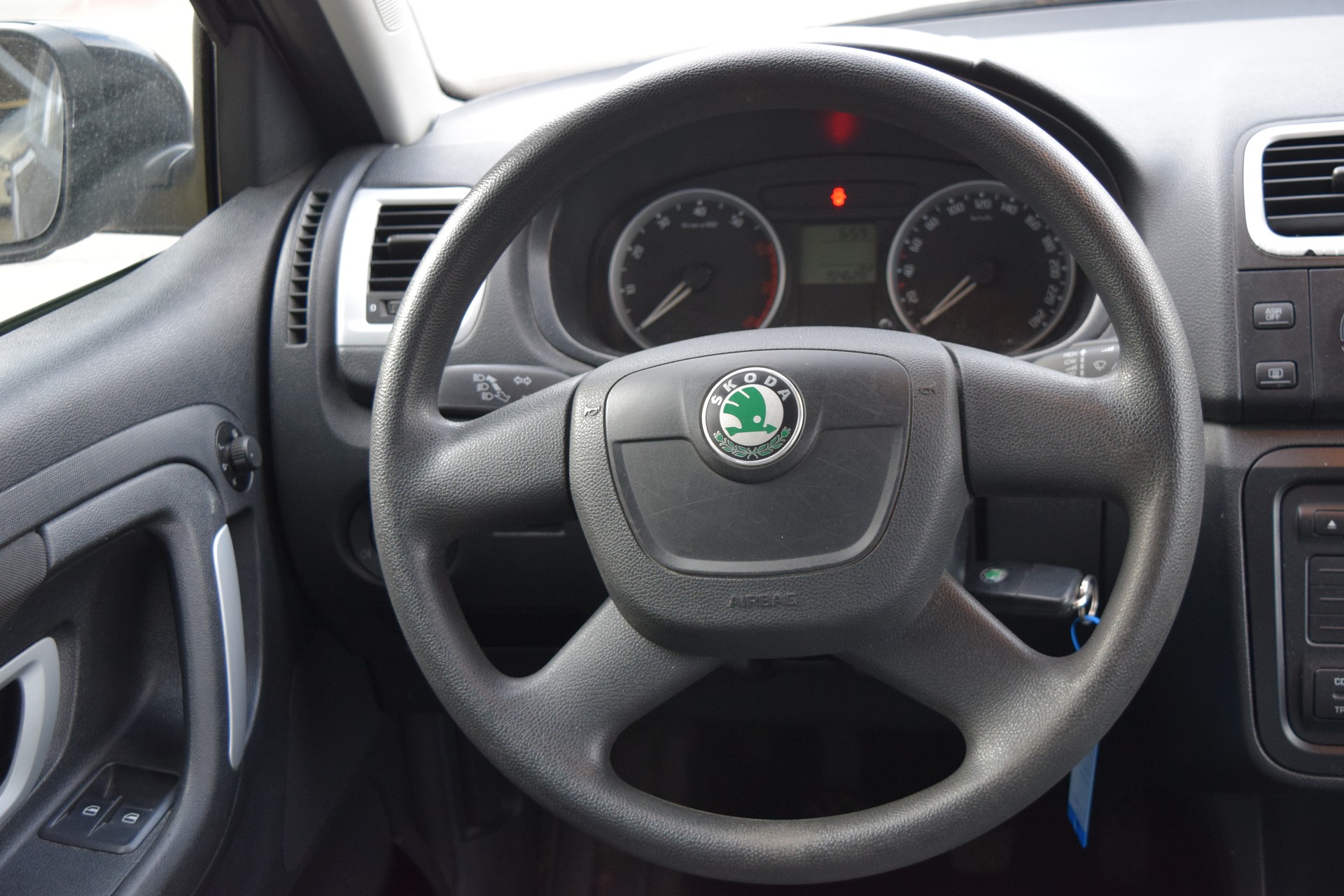 SKODA Fabia 1.2 Entry-image-14