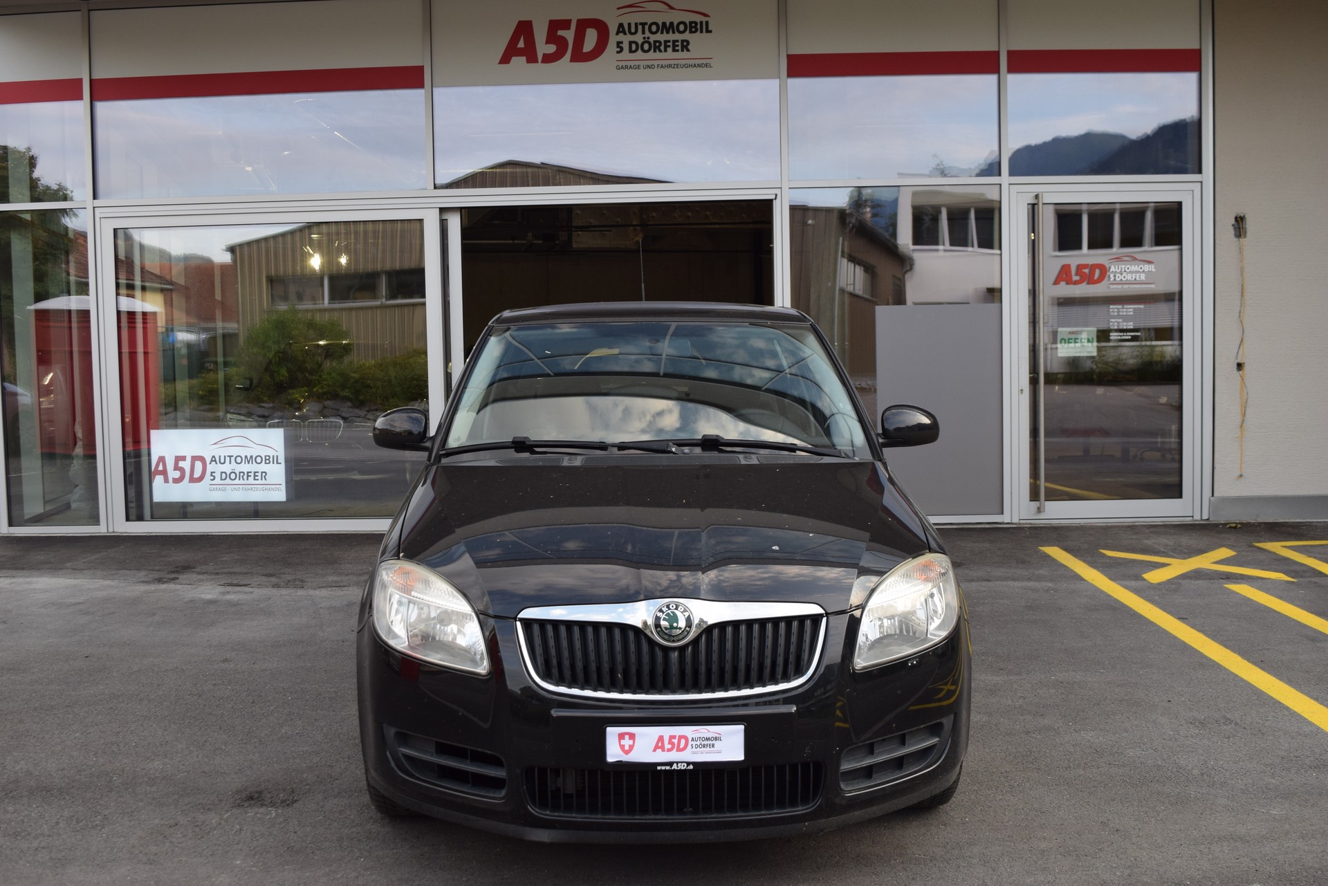 SKODA Fabia 1.2 Entry-image-1