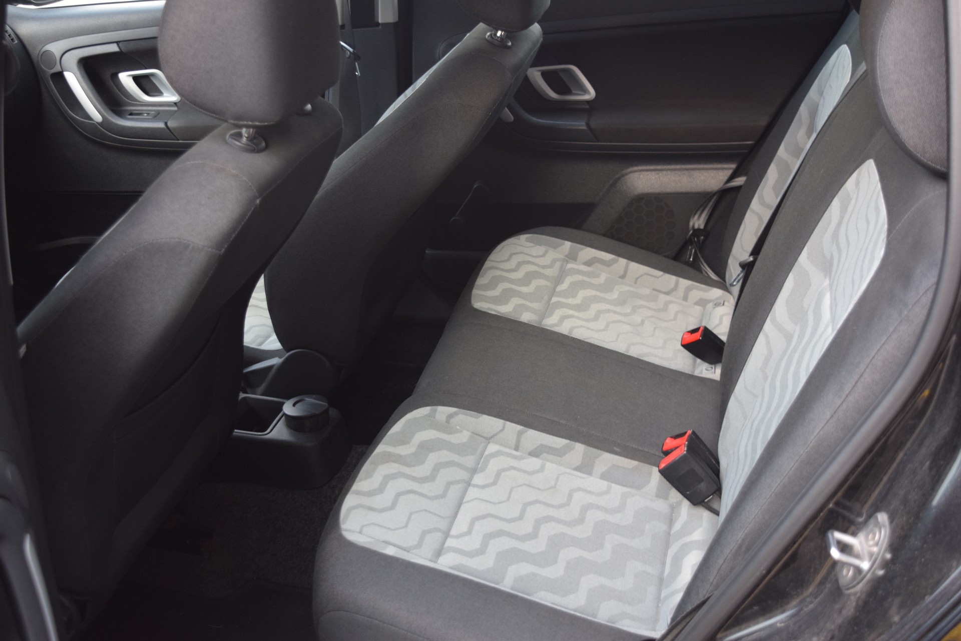 SKODA Fabia 1.2 Entry-image-15