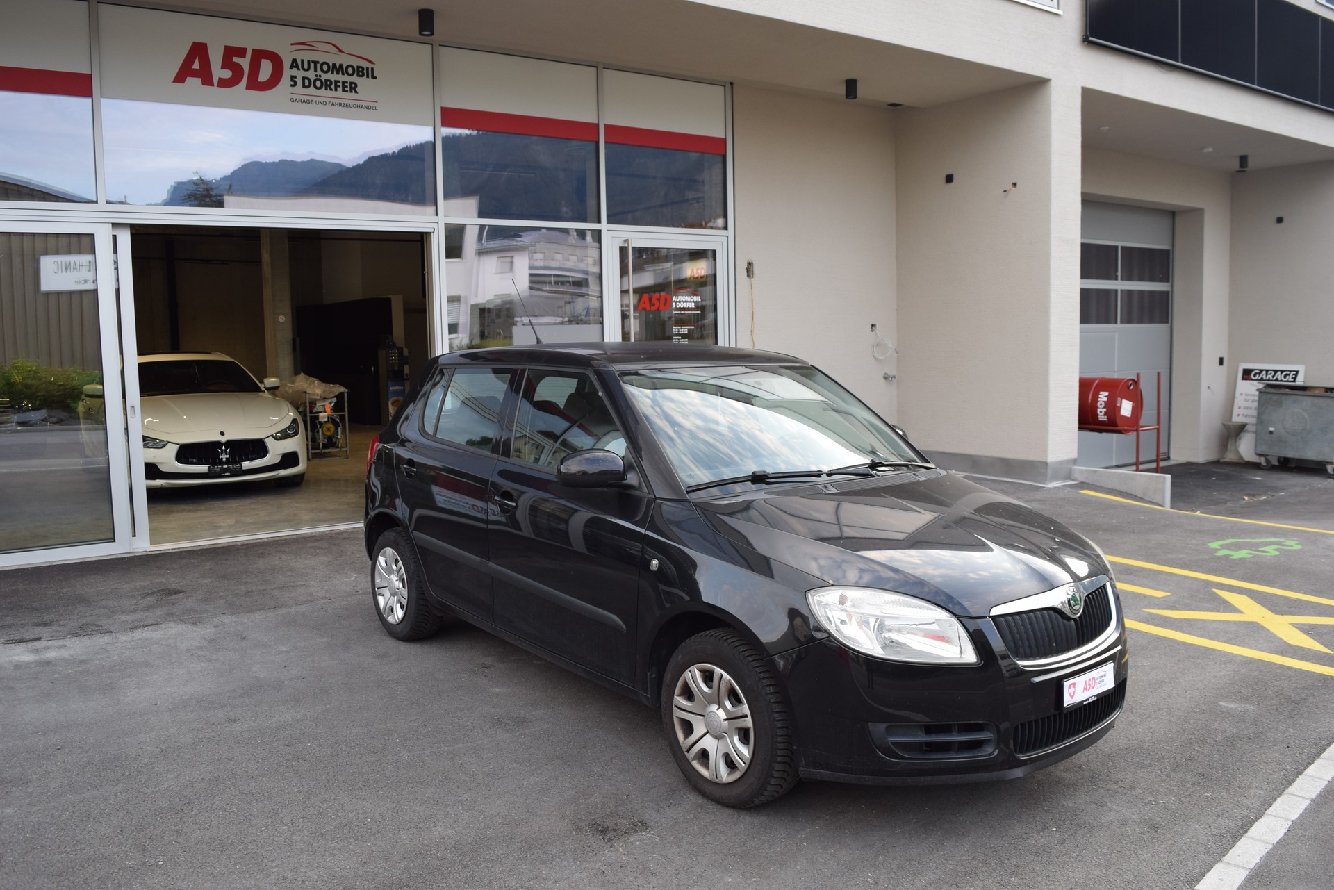 SKODA Fabia 1.2 Entry-image-9