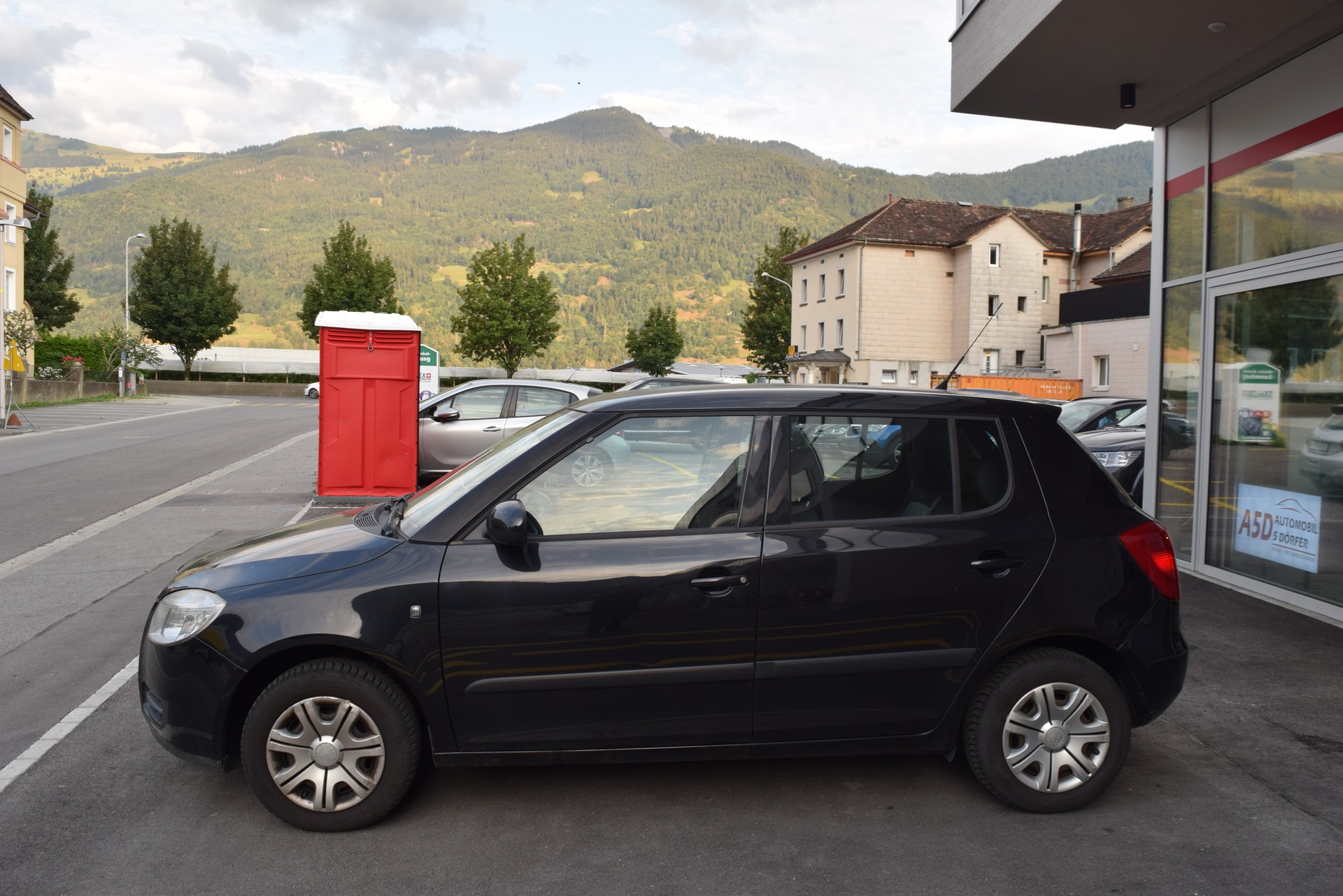 SKODA Fabia 1.2 Entry-image-3