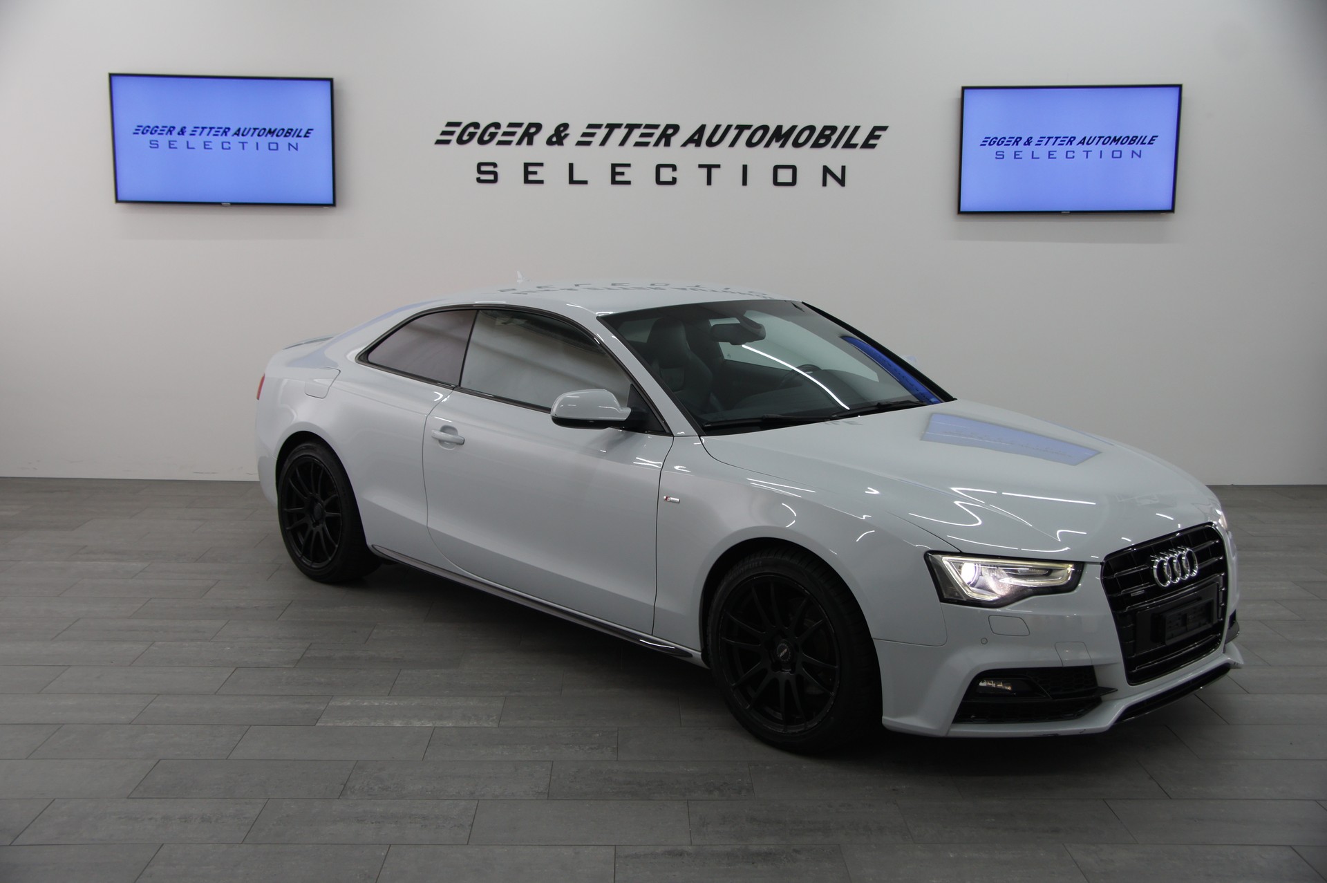 AUDI A5 Coupé 2.0 TDI quattro S-tronic-image-2