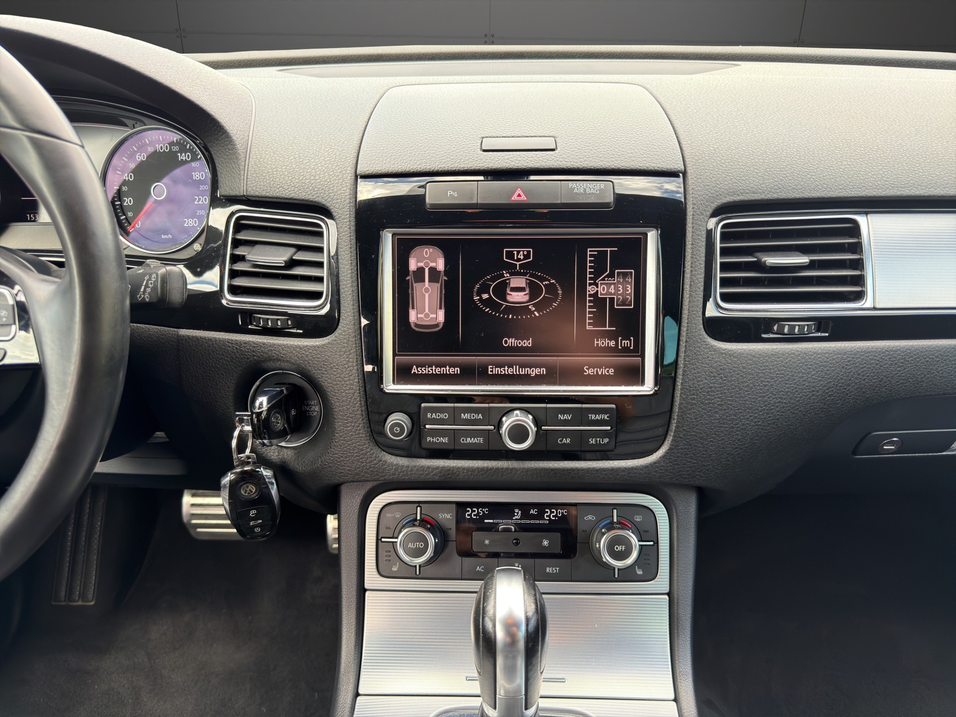 VW Touareg 3.0 TDI R-Line BlueMotion Technology Tiptronic-image-14