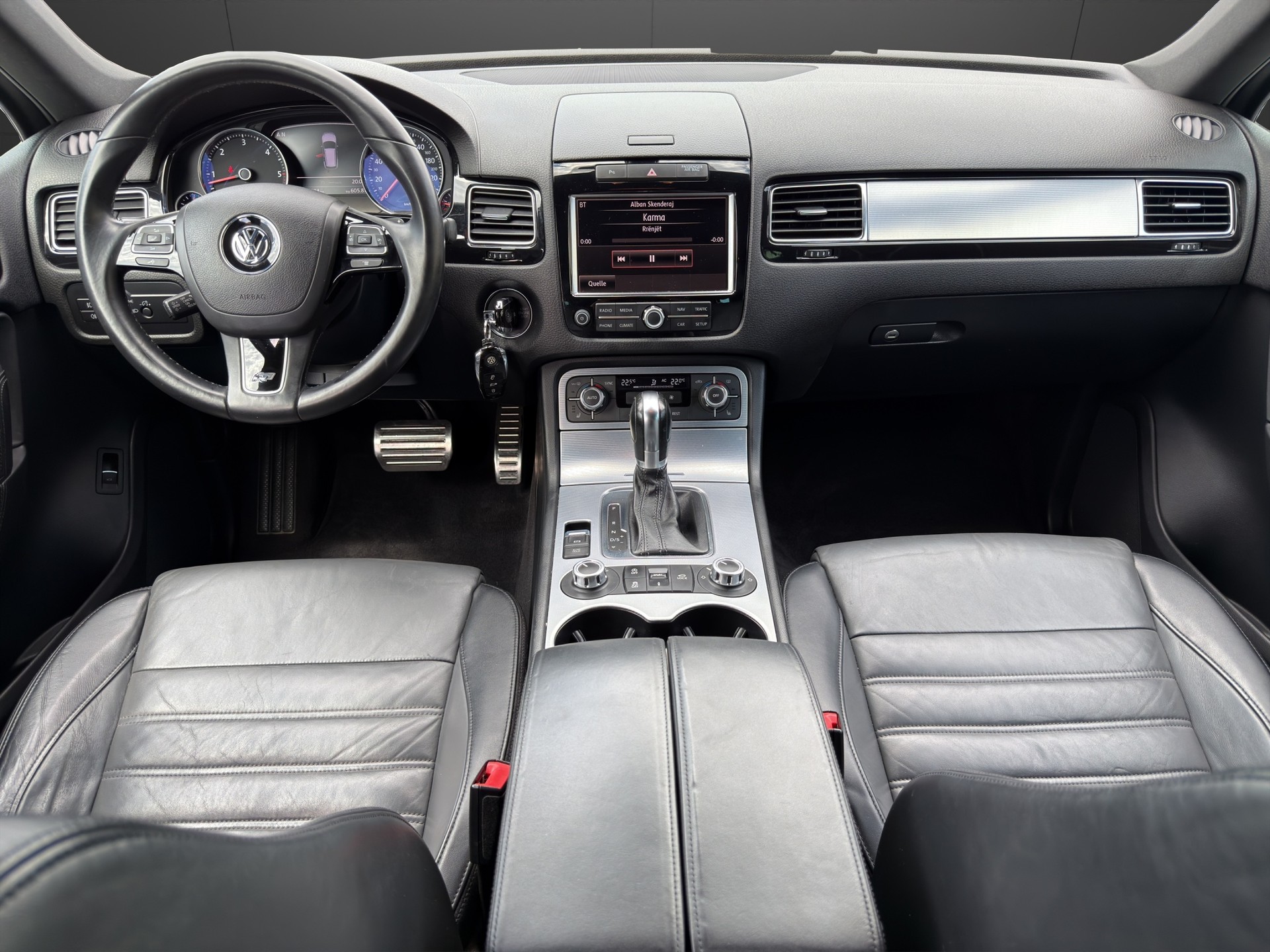 VW Touareg 3.0 TDI R-Line BlueMotion Technology Tiptronic-image-10