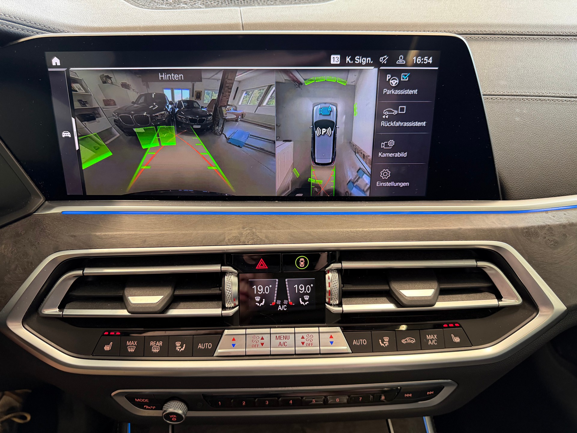 BMW X5 xDrive45e xLine Steptronic-image-12
