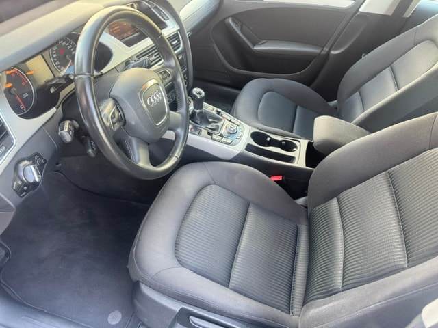 AUDI A4 Avant 2.0 TDI-image-3