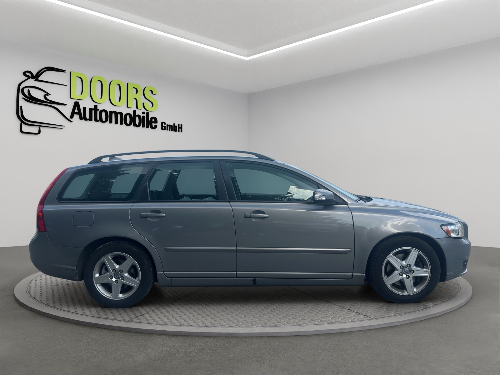 VOLVO V50 2.0D-image-8
