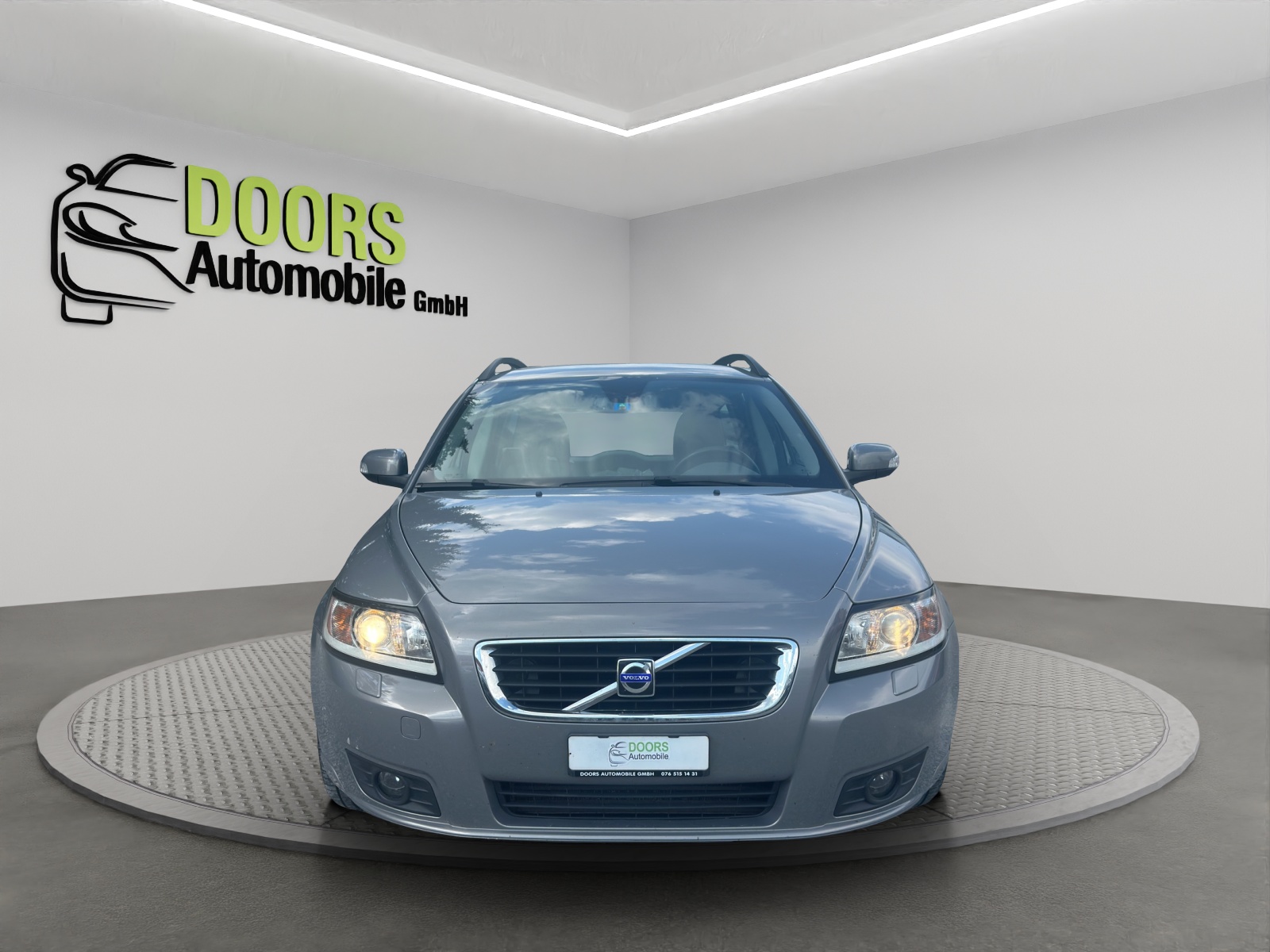 VOLVO V50 2.0D-image-1