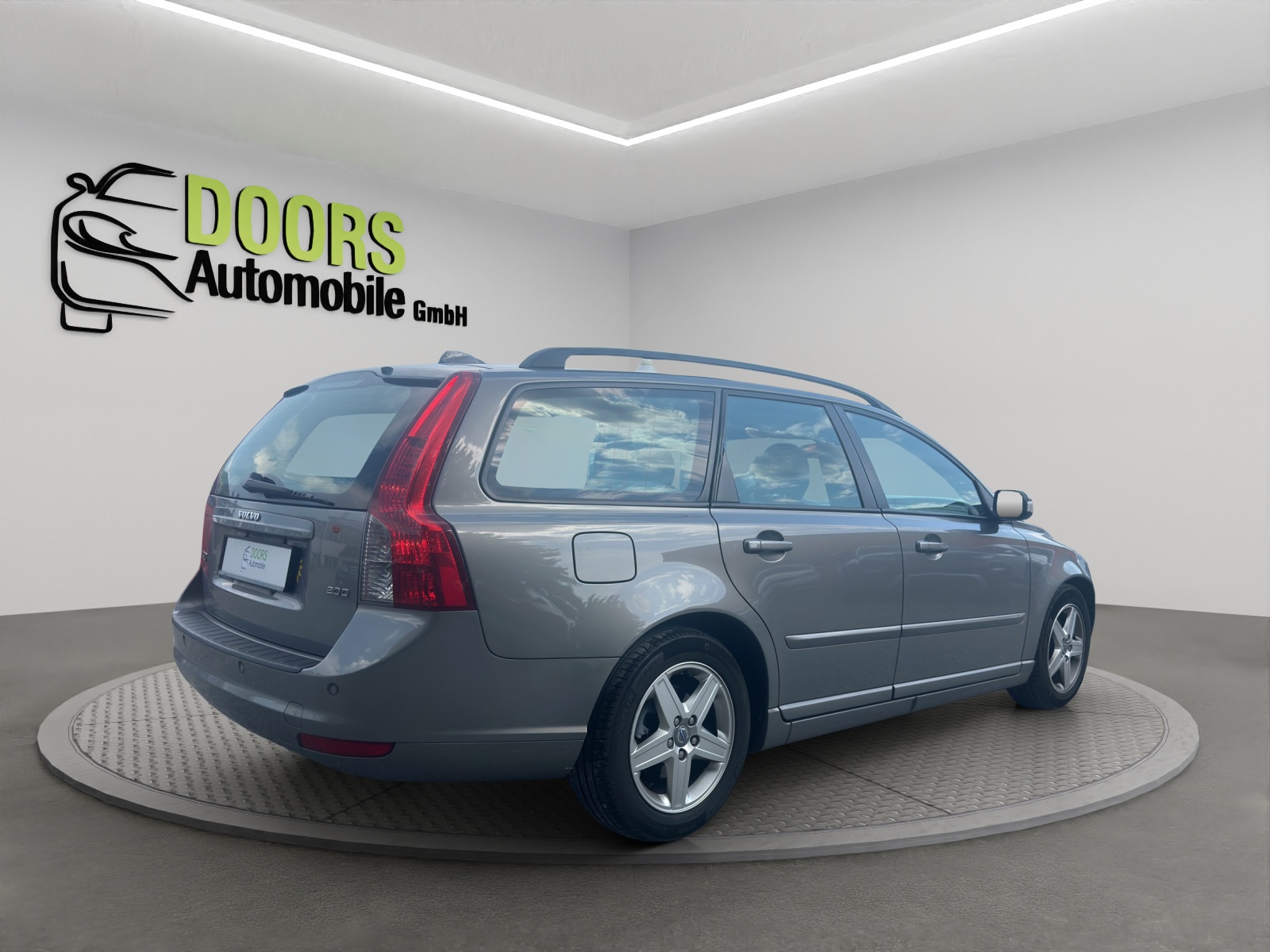 VOLVO V50 2.0D-image-4