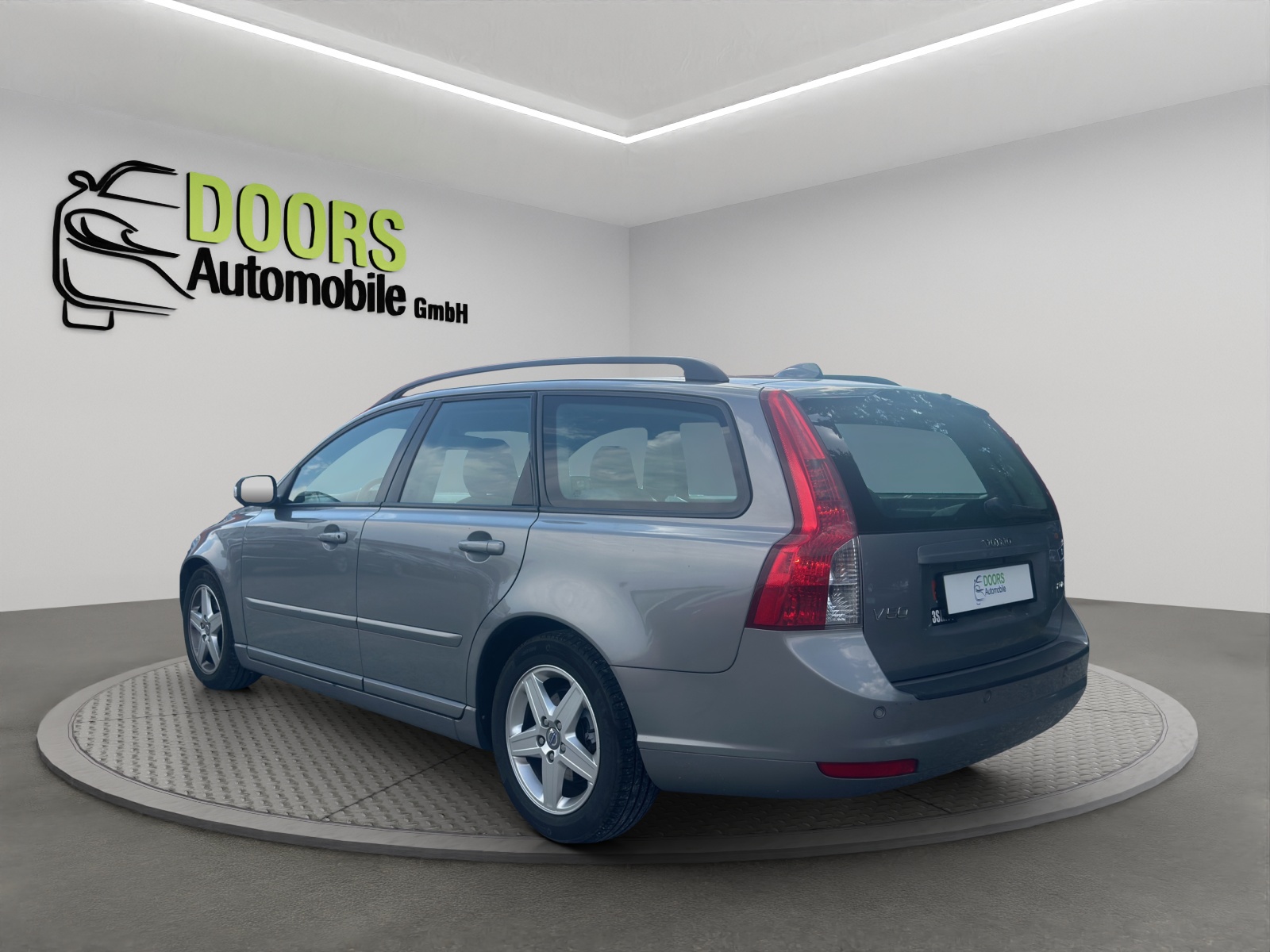 VOLVO V50 2.0D-image-7