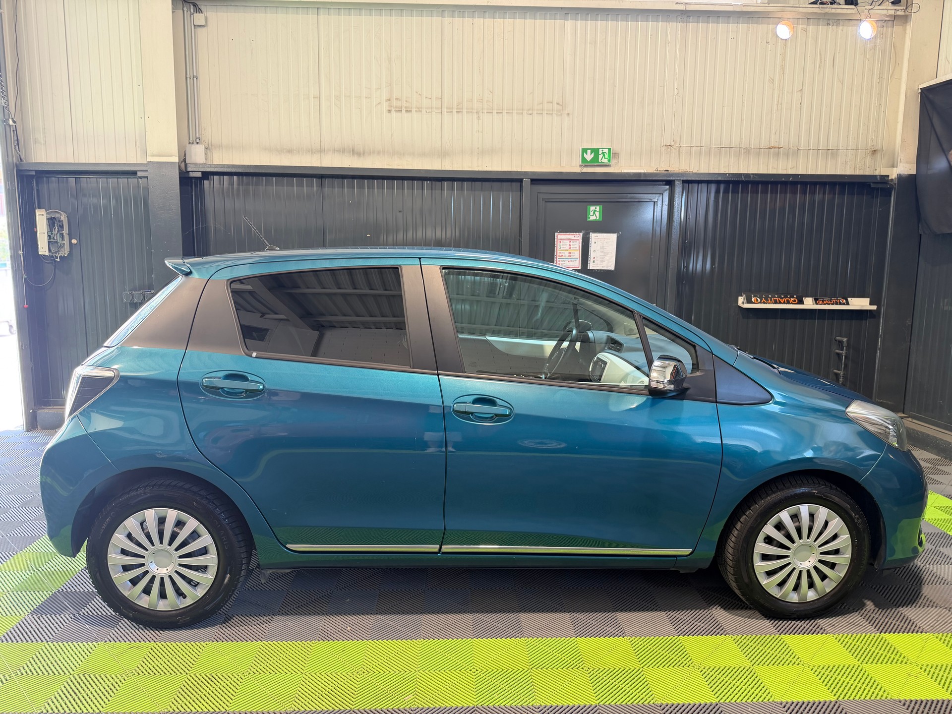 TOYOTA Yaris 1.33 Trend-image-2