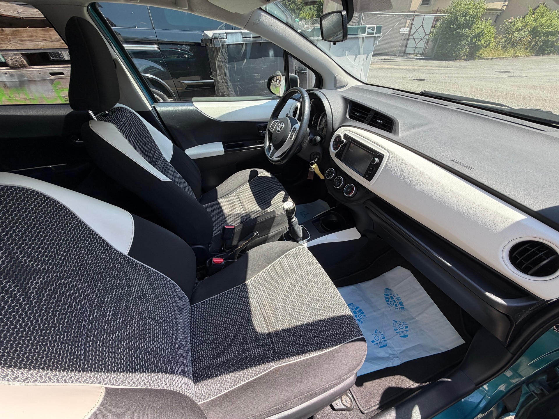 TOYOTA Yaris 1.33 Trend-image-10