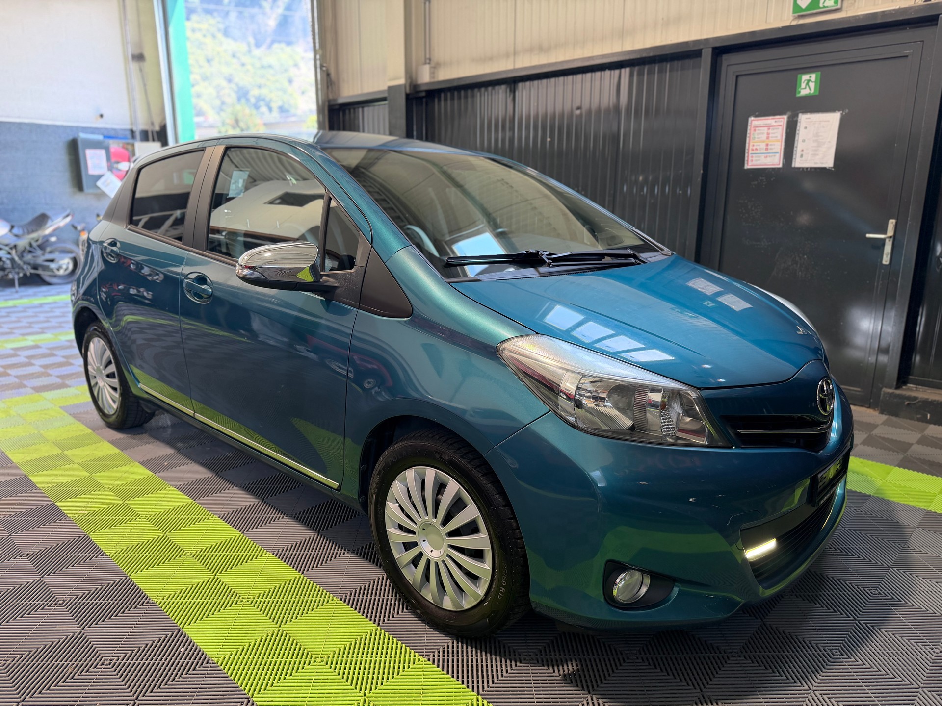 TOYOTA Yaris 1.33 Trend-image-1