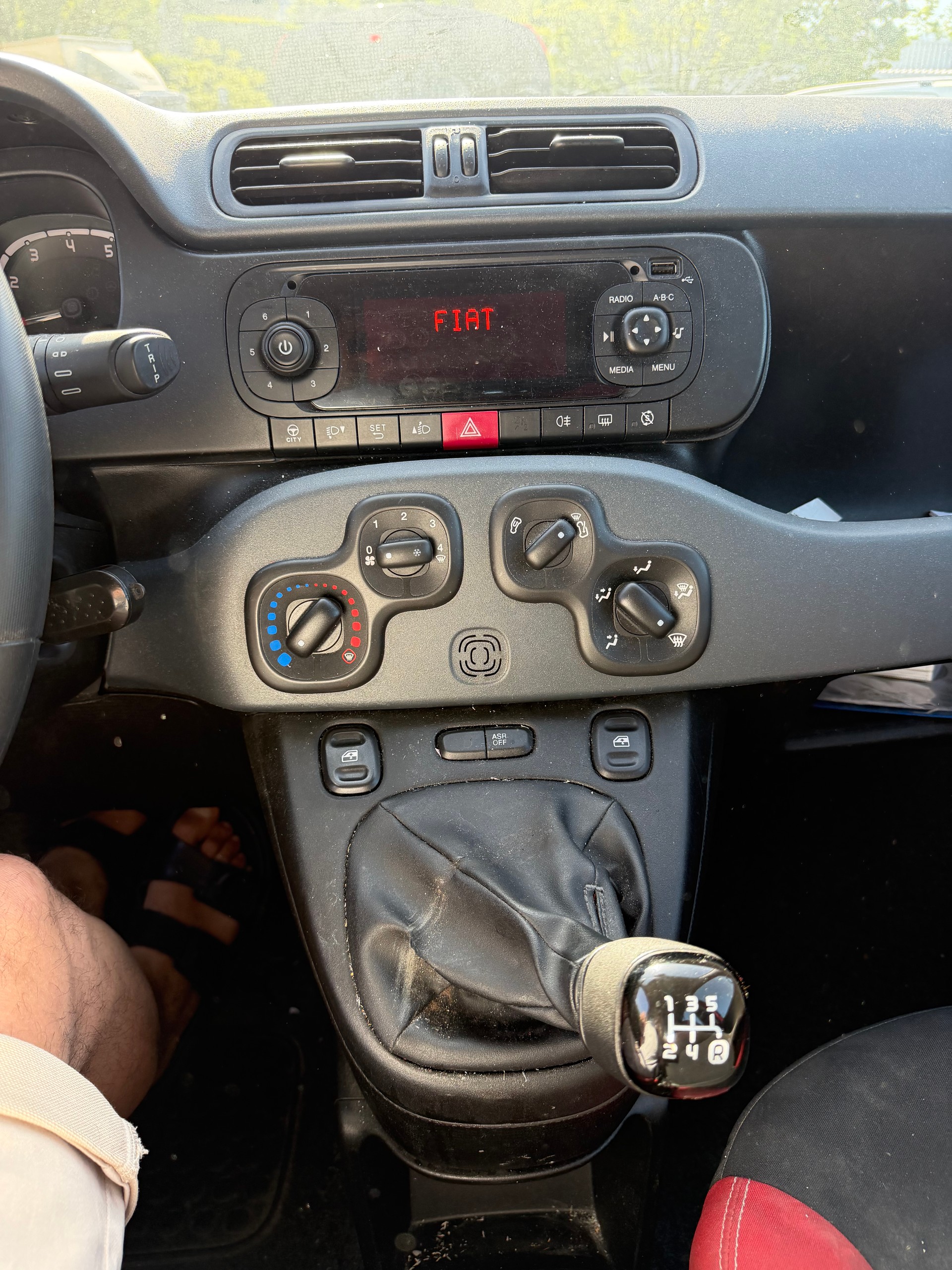 FIAT Panda 1.2 Lounge-image-7
