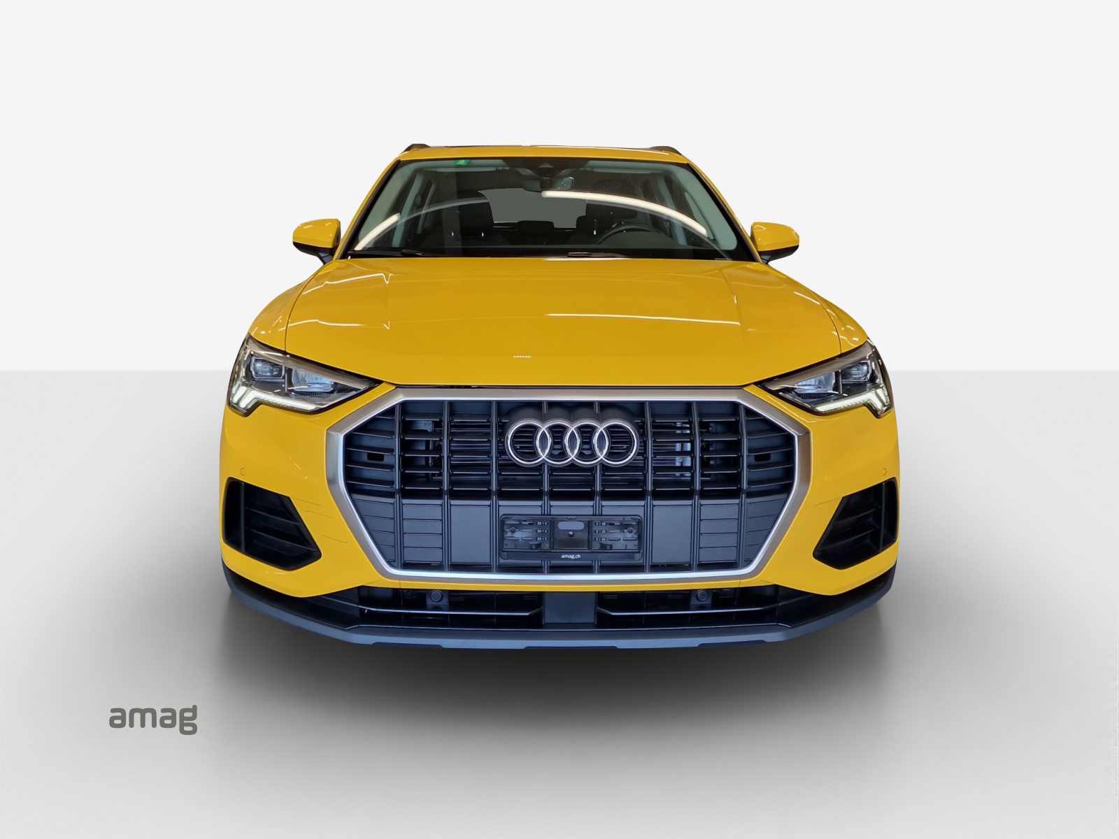 AUDI Q3 35 TFSI Attraction S-tronic-image-6