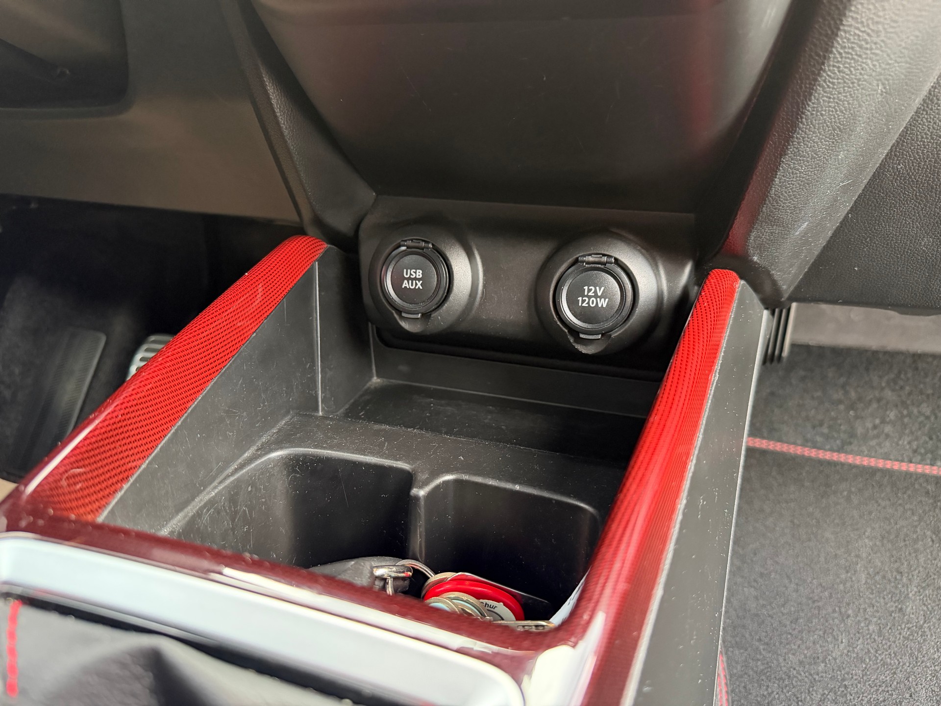 SUZUKI Swift Sport 1.4i 16V Compact Top Hybrid-image-23