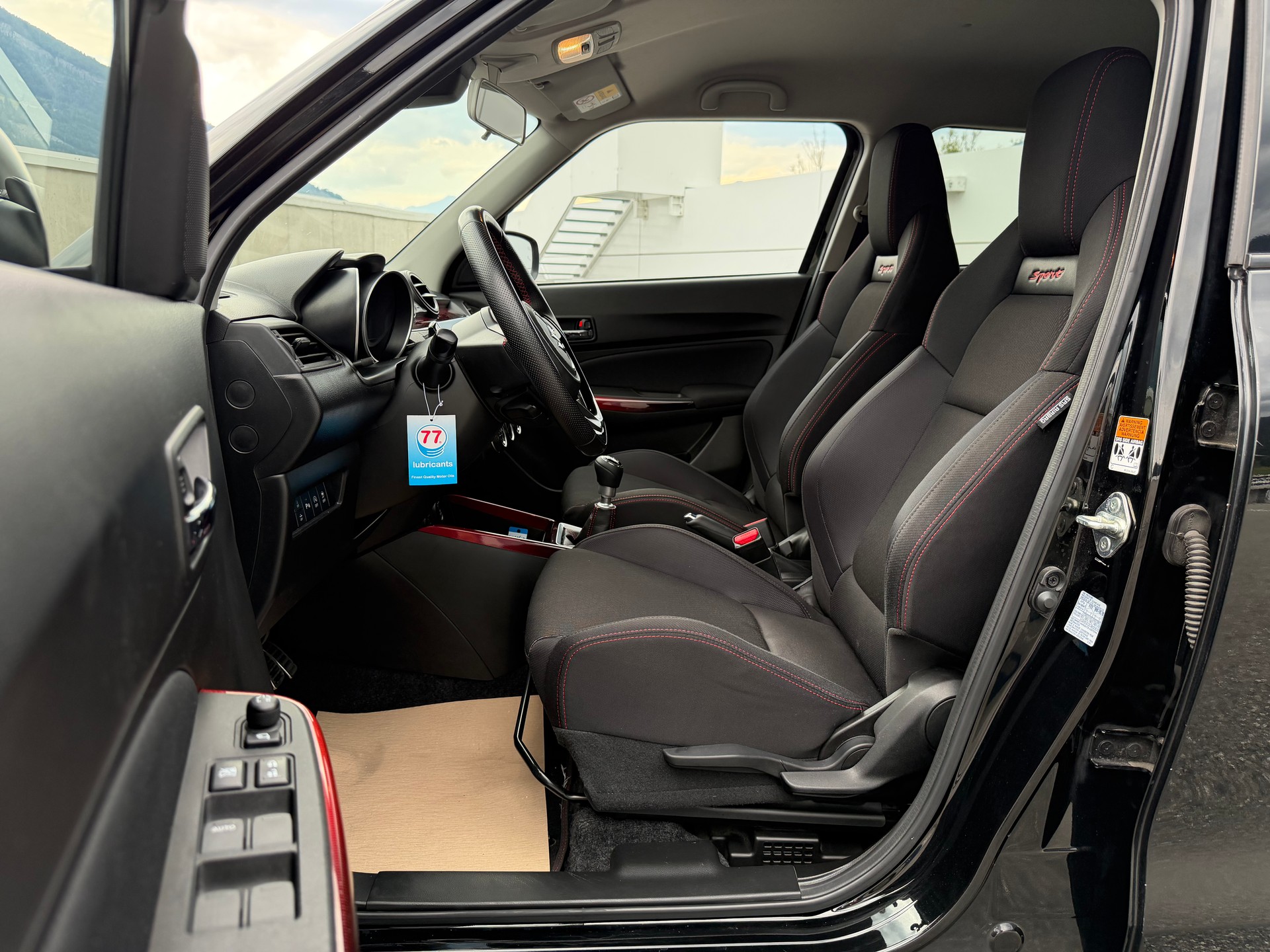 SUZUKI Swift Sport 1.4i 16V Compact Top Hybrid-image-14