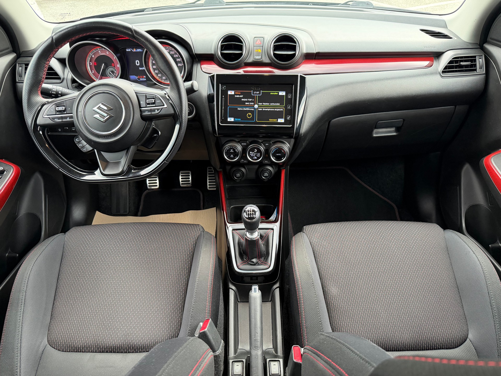SUZUKI Swift Sport 1.4i 16V Compact Top Hybrid-image-18