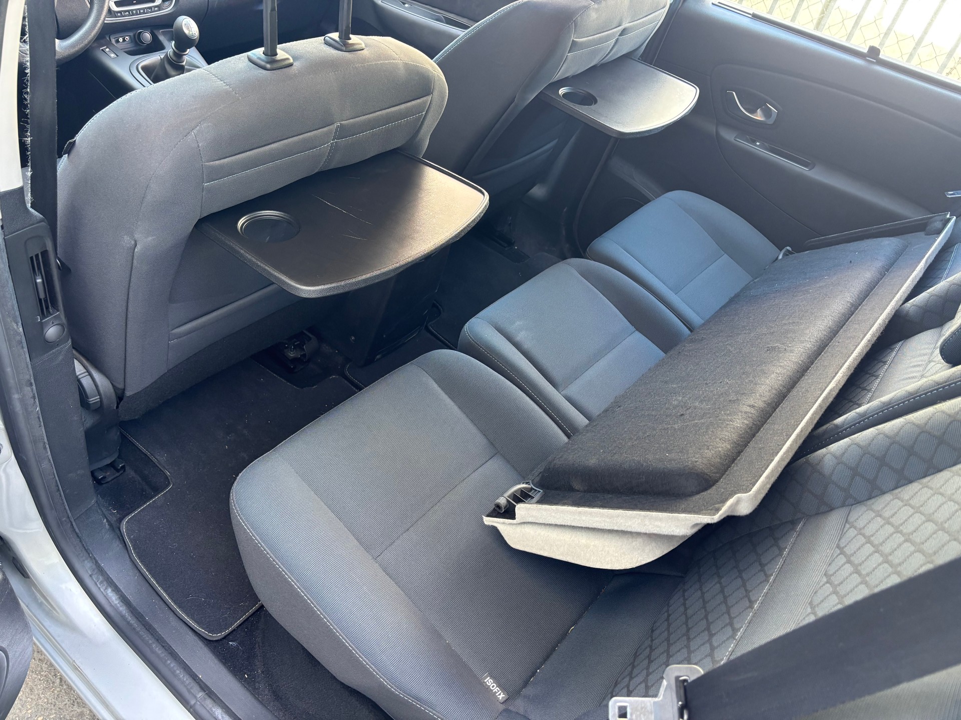RENAULT Scénic 1.4 16V Turbo Privilège-image-13