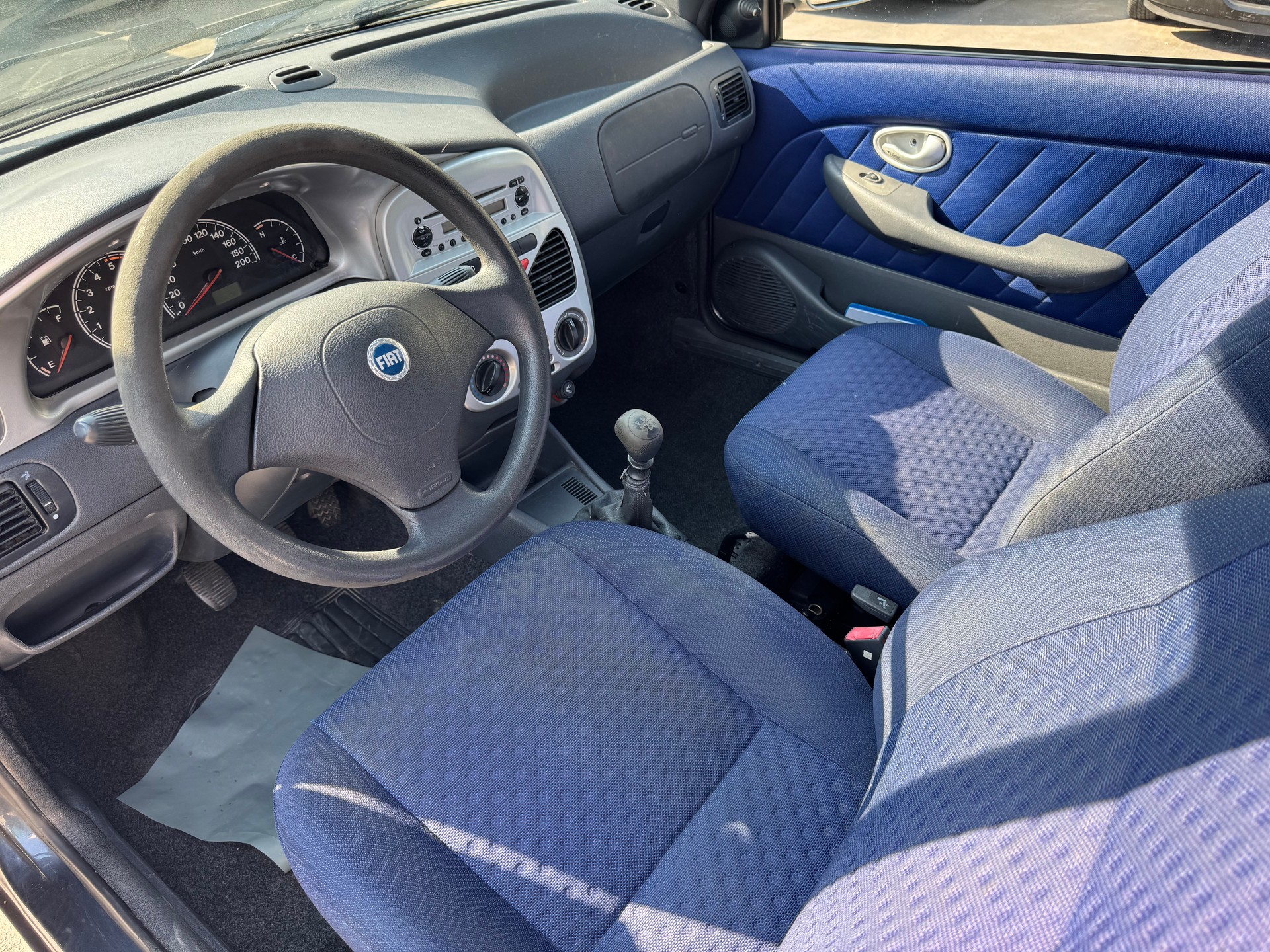 FIAT Strada 1.9 JTD Kurz-image-9