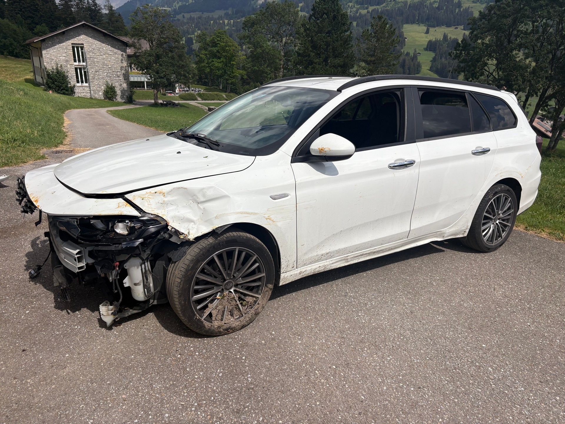 FIAT Tipo 1.6MJ Station Wagon Business DCT-image-3
