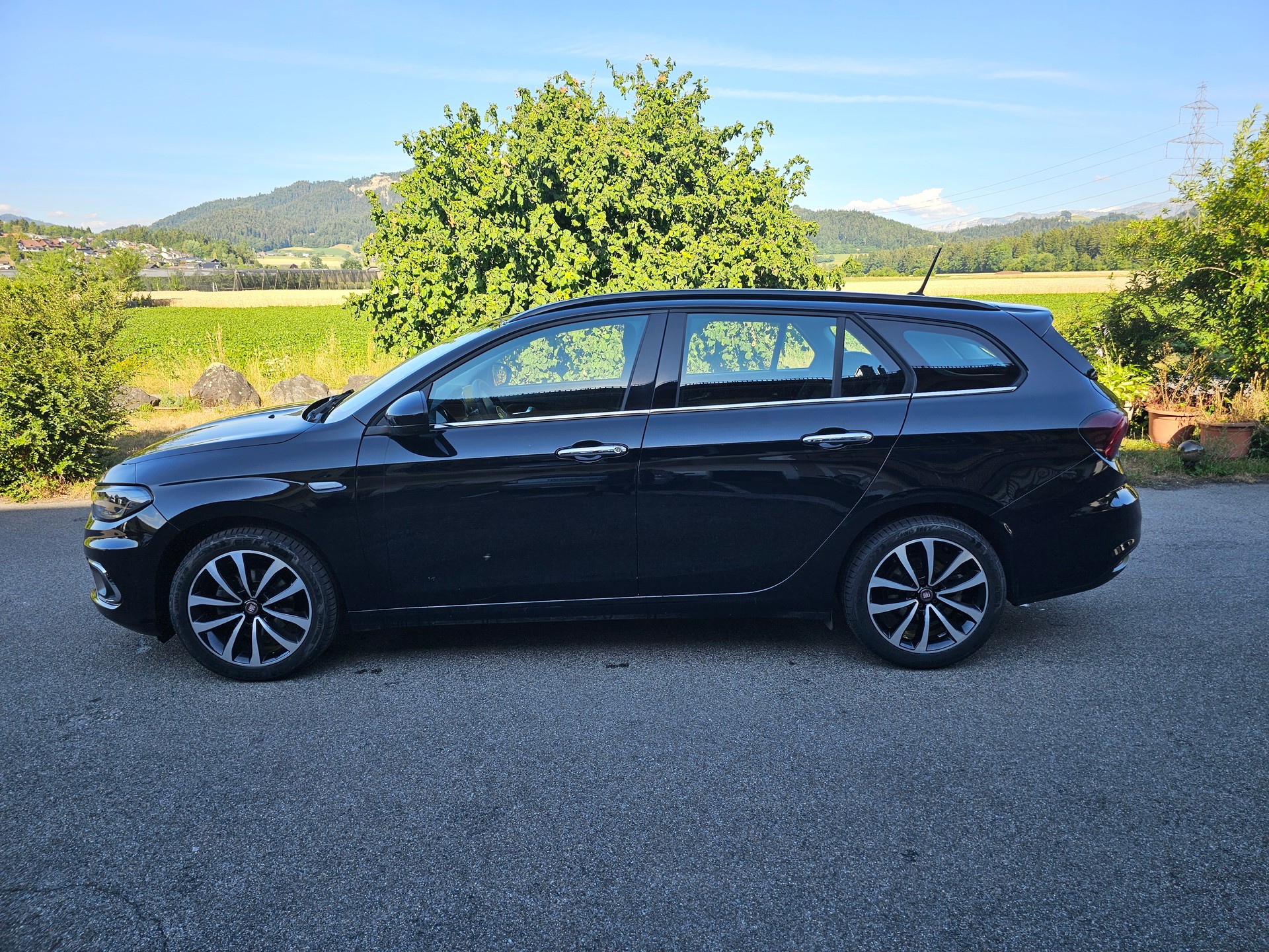 FIAT Tipo 1.4TJet Station Wagon Lounge-image-1