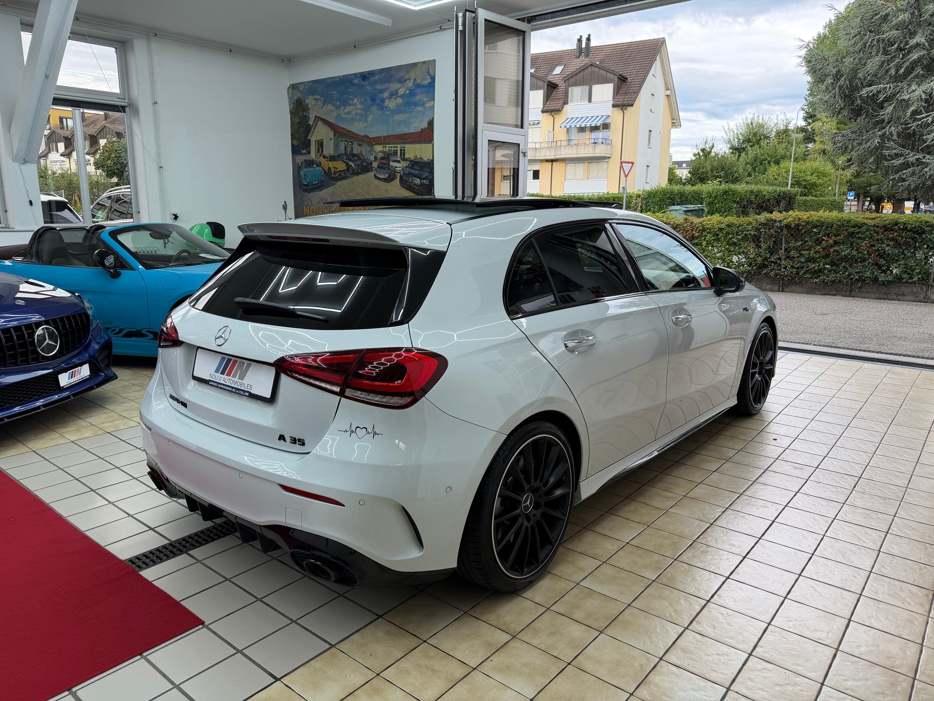 MERCEDES-BENZ A 35 AMG 4Matic Speedshift-image-8