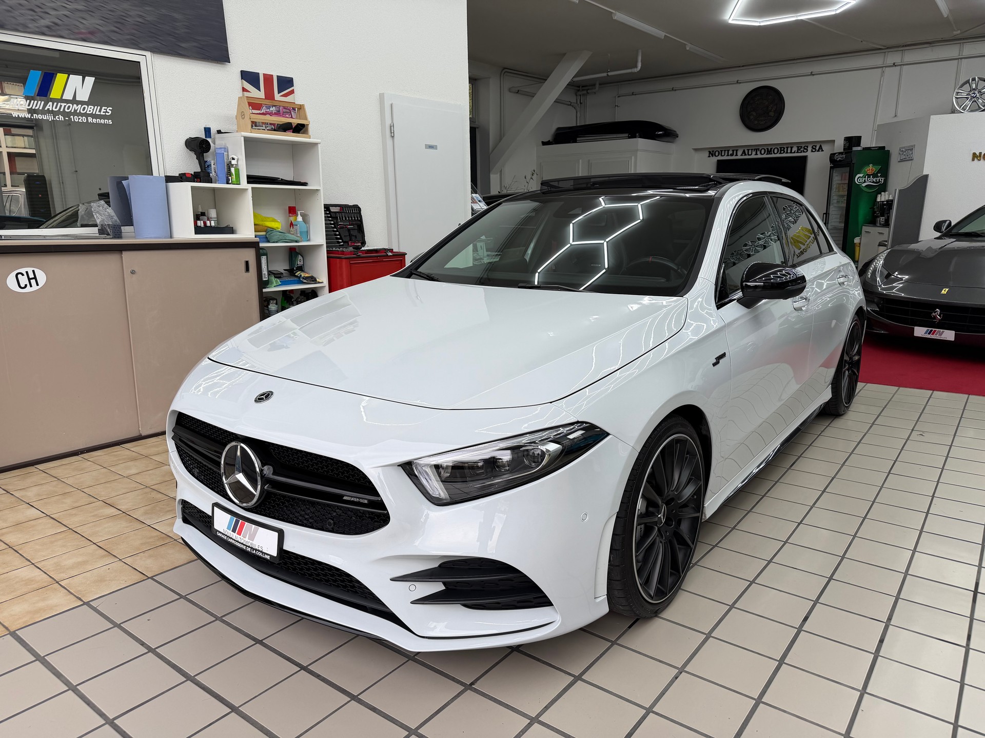 MERCEDES-BENZ A 35 AMG 4Matic Speedshift-image-0
