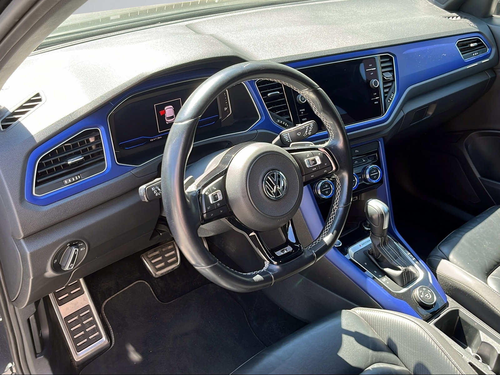 VW T-Roc 2.0 TSI R DSG 4Motion-image-3