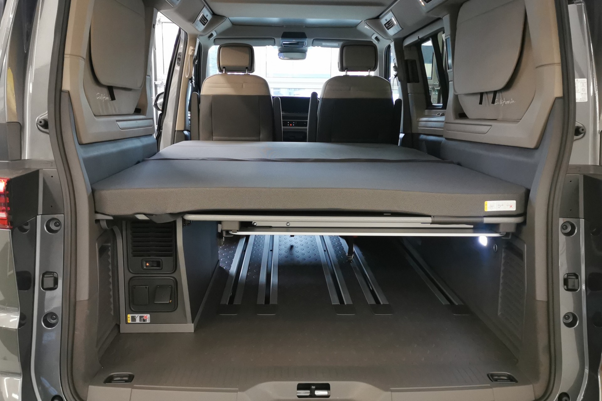 VW California eHybrid Beach Tour Liberty 4Motion-image-14