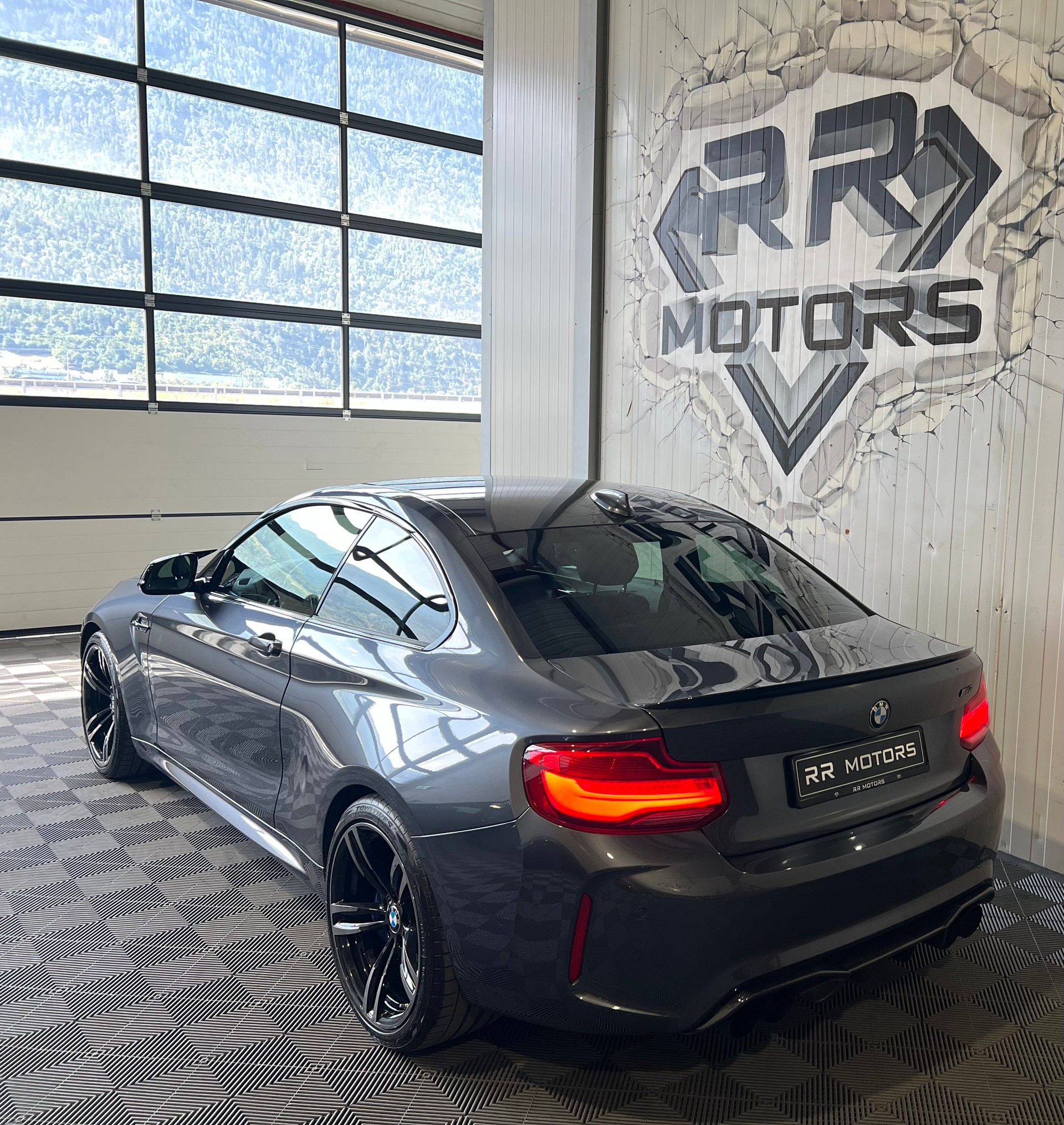 BMW M2 Drivelogic-image-3
