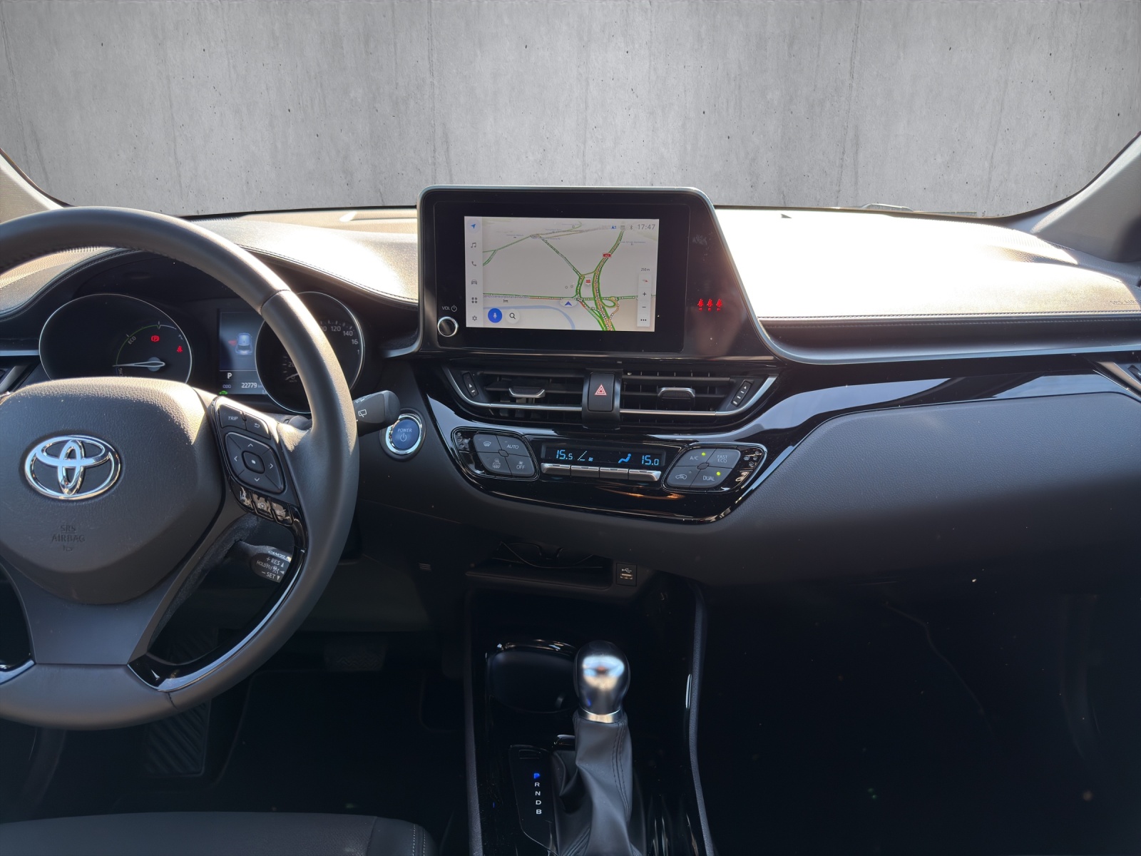 TOYOTA C-HR 1.8 HSD CVT Comfort-image-11