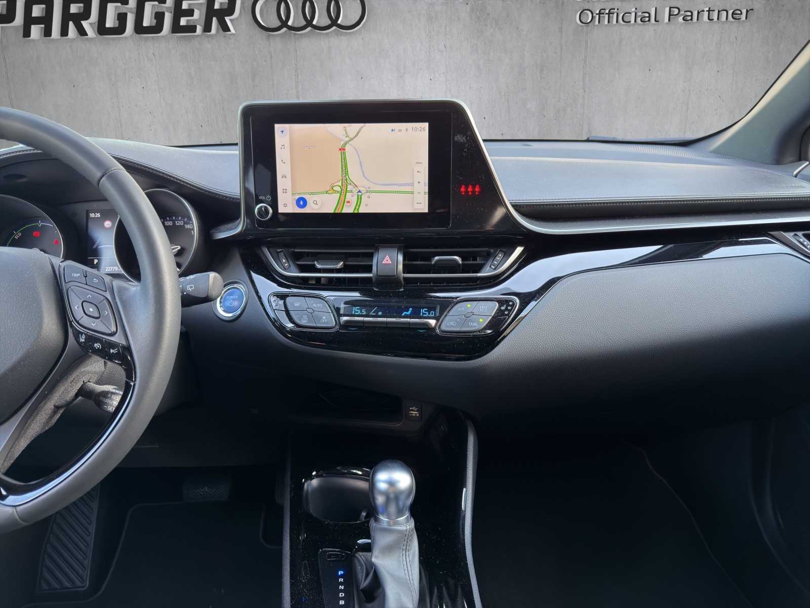 TOYOTA C-HR 1.8 HSD CVT Comfort-image-11