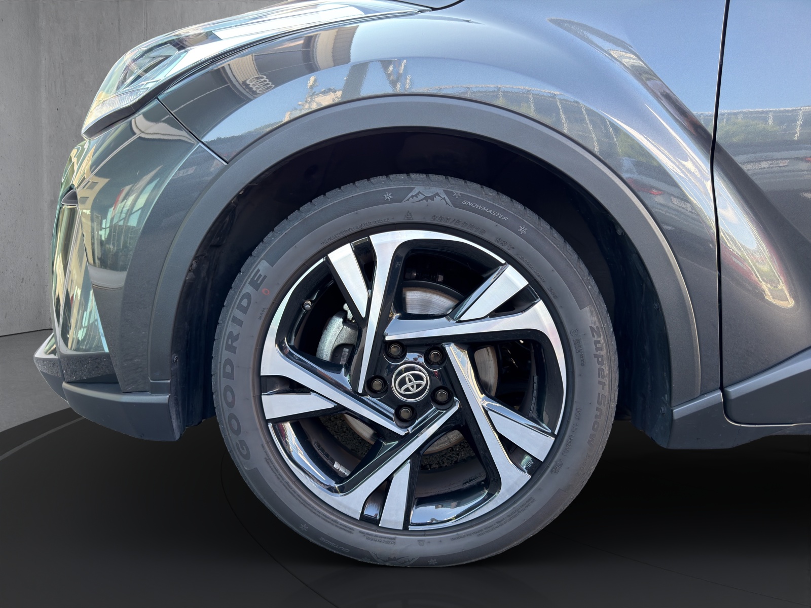 TOYOTA C-HR 1.8 HSD CVT Comfort-image-15