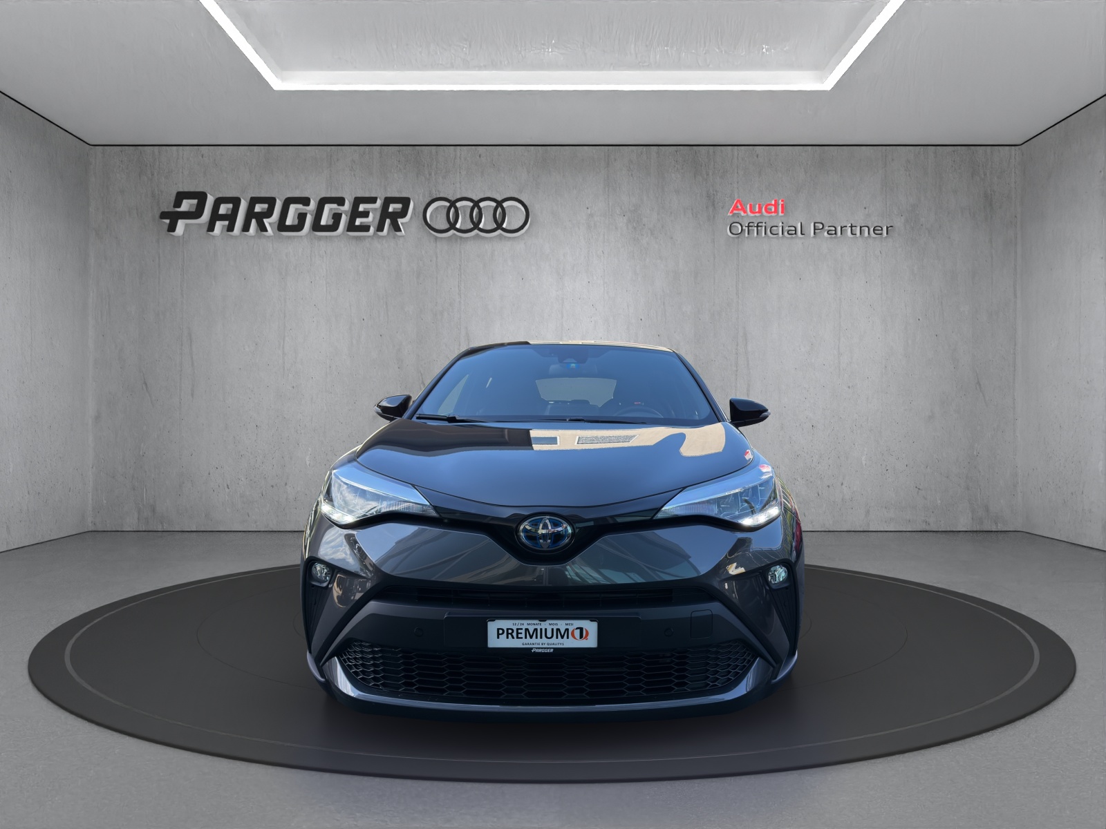 TOYOTA C-HR 1.8 HSD CVT Comfort-image-1